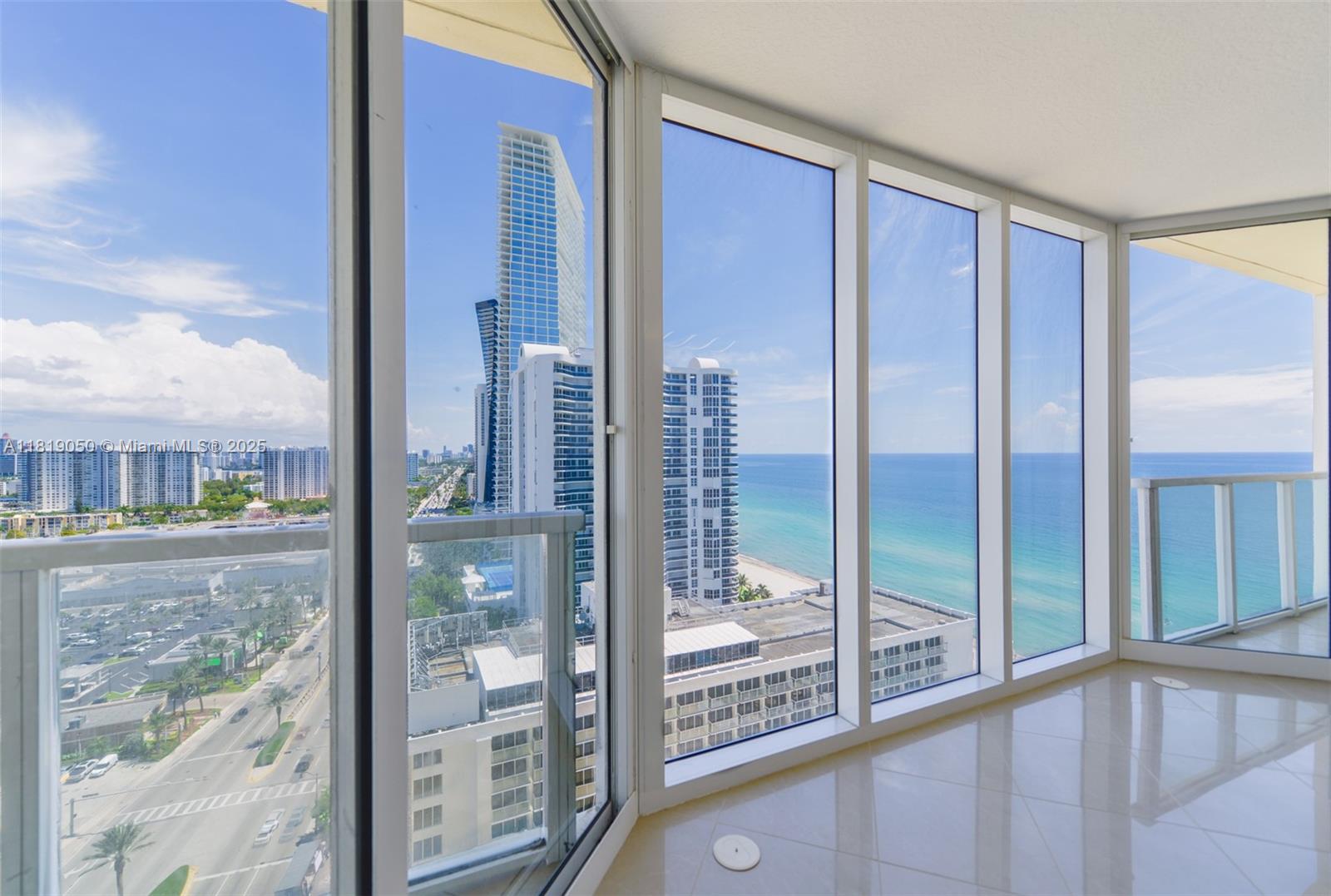 Sunny Isles Beach, Florida, 33160, United States, 2 Bedrooms Bedrooms, ,2 BathroomsBathrooms,Residential,For Sale,1991948