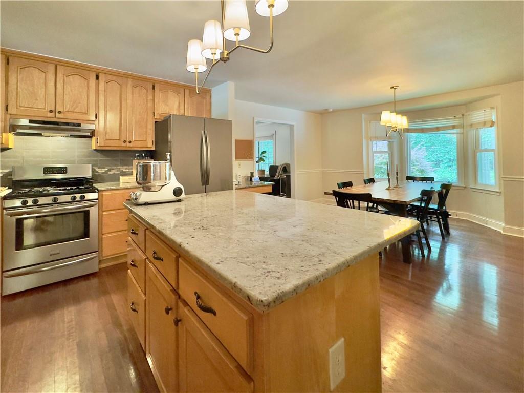 Senoia, Georgia, 30276, United States, 3 Bedrooms Bedrooms, ,3 BathroomsBathrooms,Residential,For Sale,1912079