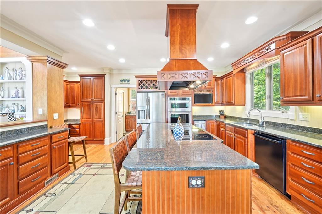 Big Canoe, Georgia, 30143, United States, 4 Bedrooms Bedrooms, ,6 BathroomsBathrooms,Residential,For Sale,1974564