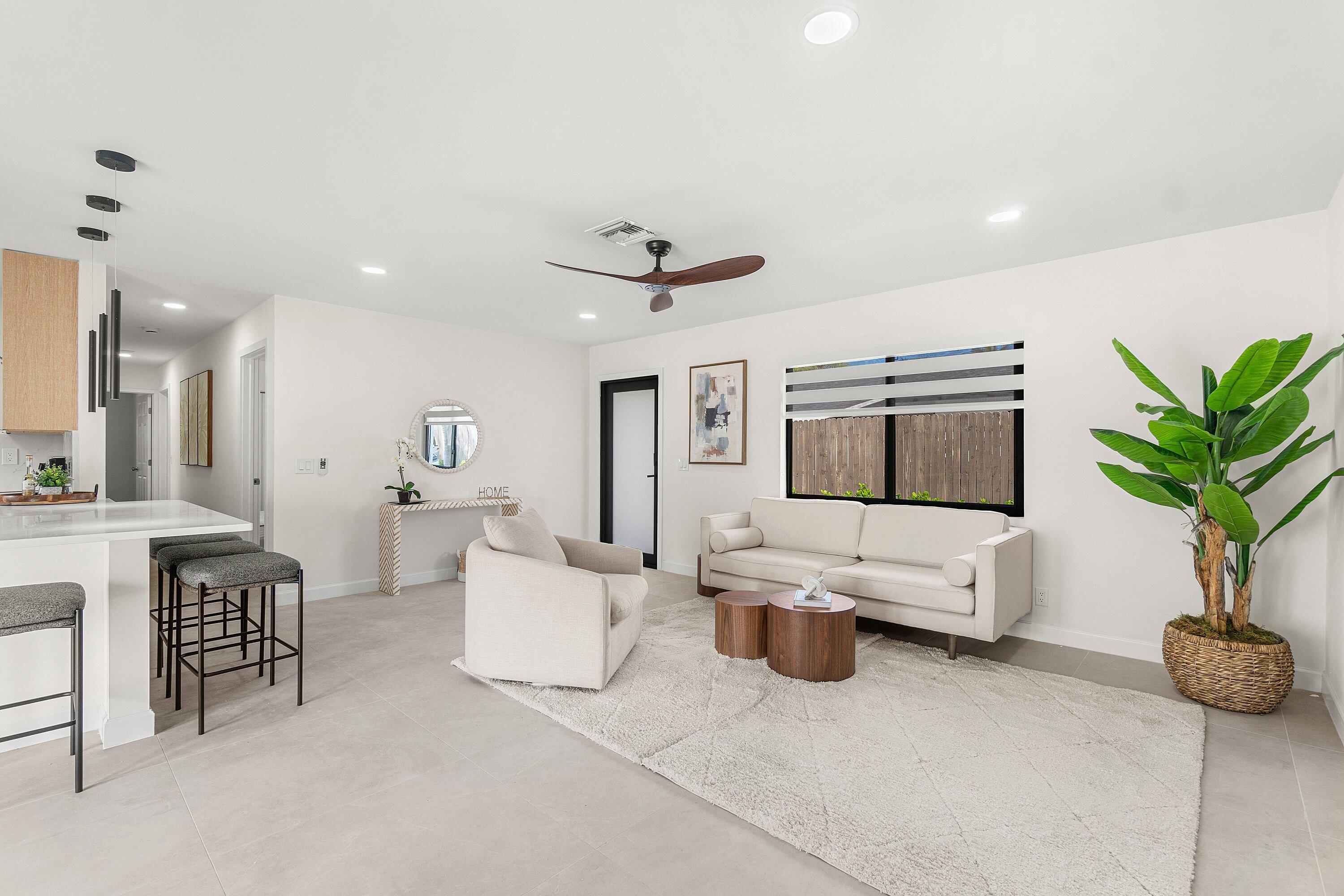 Delray Beach, Florida, 33483, United States, 4 Bedrooms Bedrooms, ,2 BathroomsBathrooms,Residential,For Sale,1987972