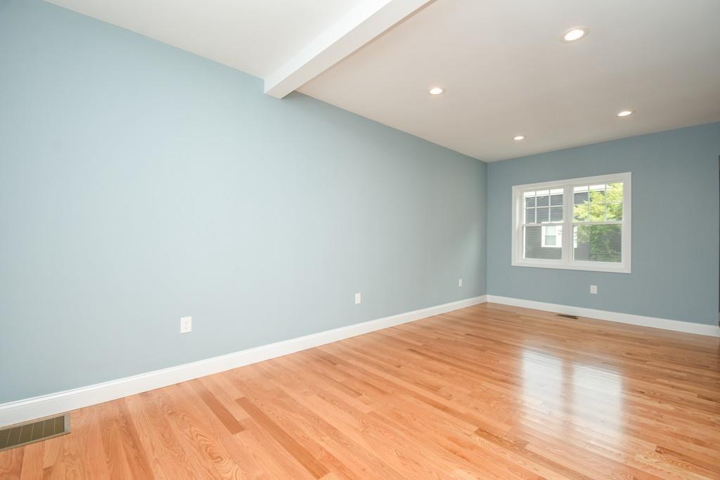 Saugus, Massachusetts, 01906, United States, 4 Bedrooms Bedrooms, ,3 BathroomsBathrooms,Residential,For Sale,1937803