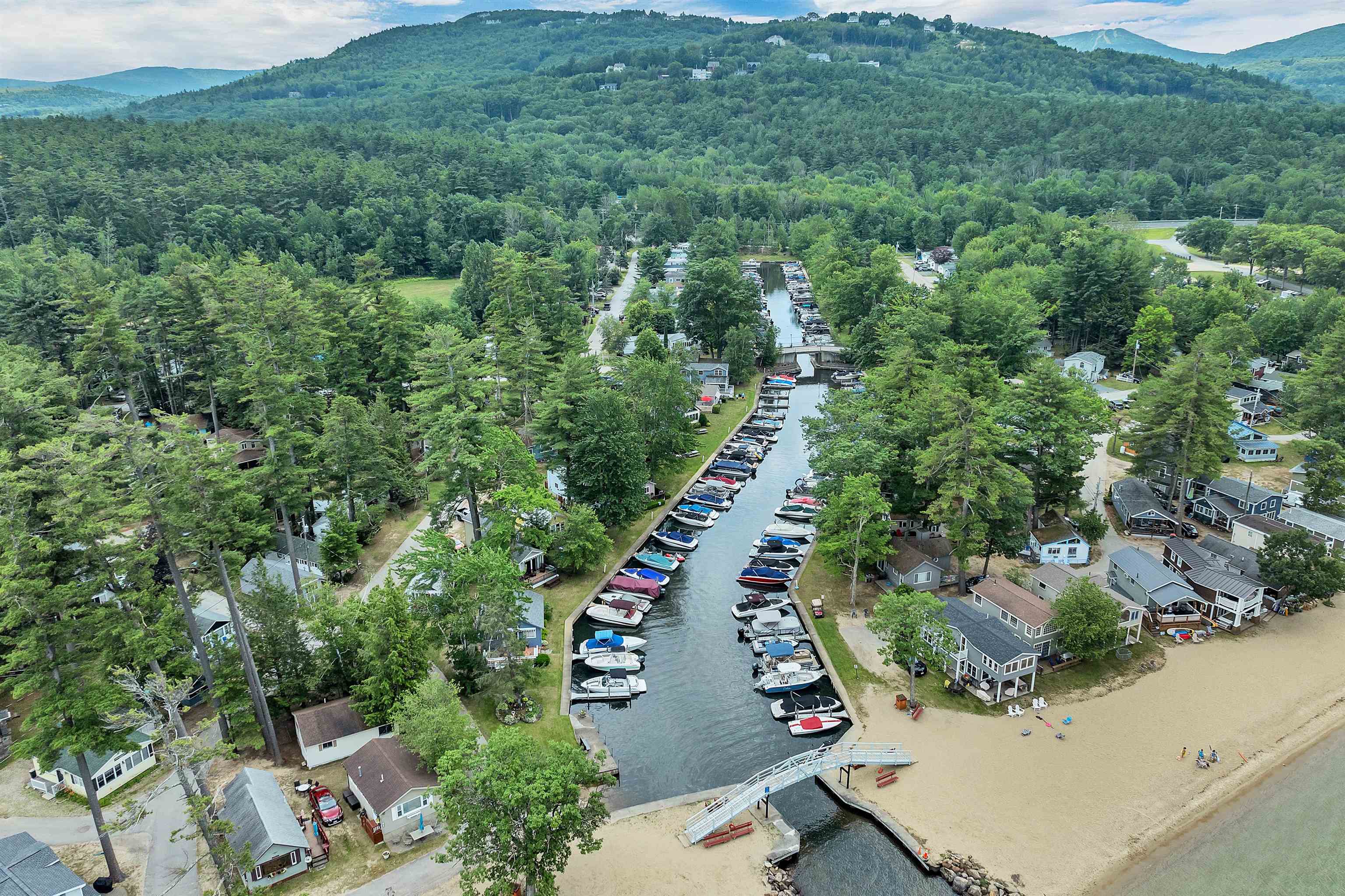 Gilford, New Hampshire, 03249, United States, 2 Bedrooms Bedrooms, ,2 BathroomsBathrooms,Residential,For Sale,1882467