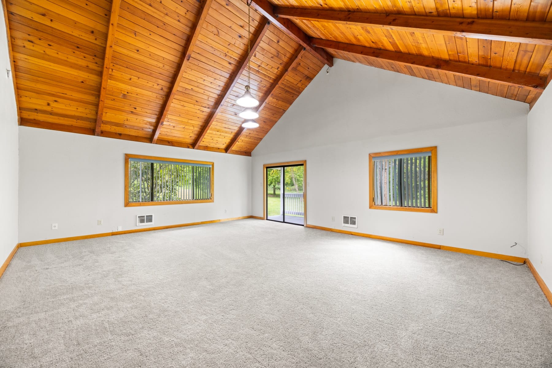  15693 S HIDDEN RD Mulino, OR 97042 - 物件實景