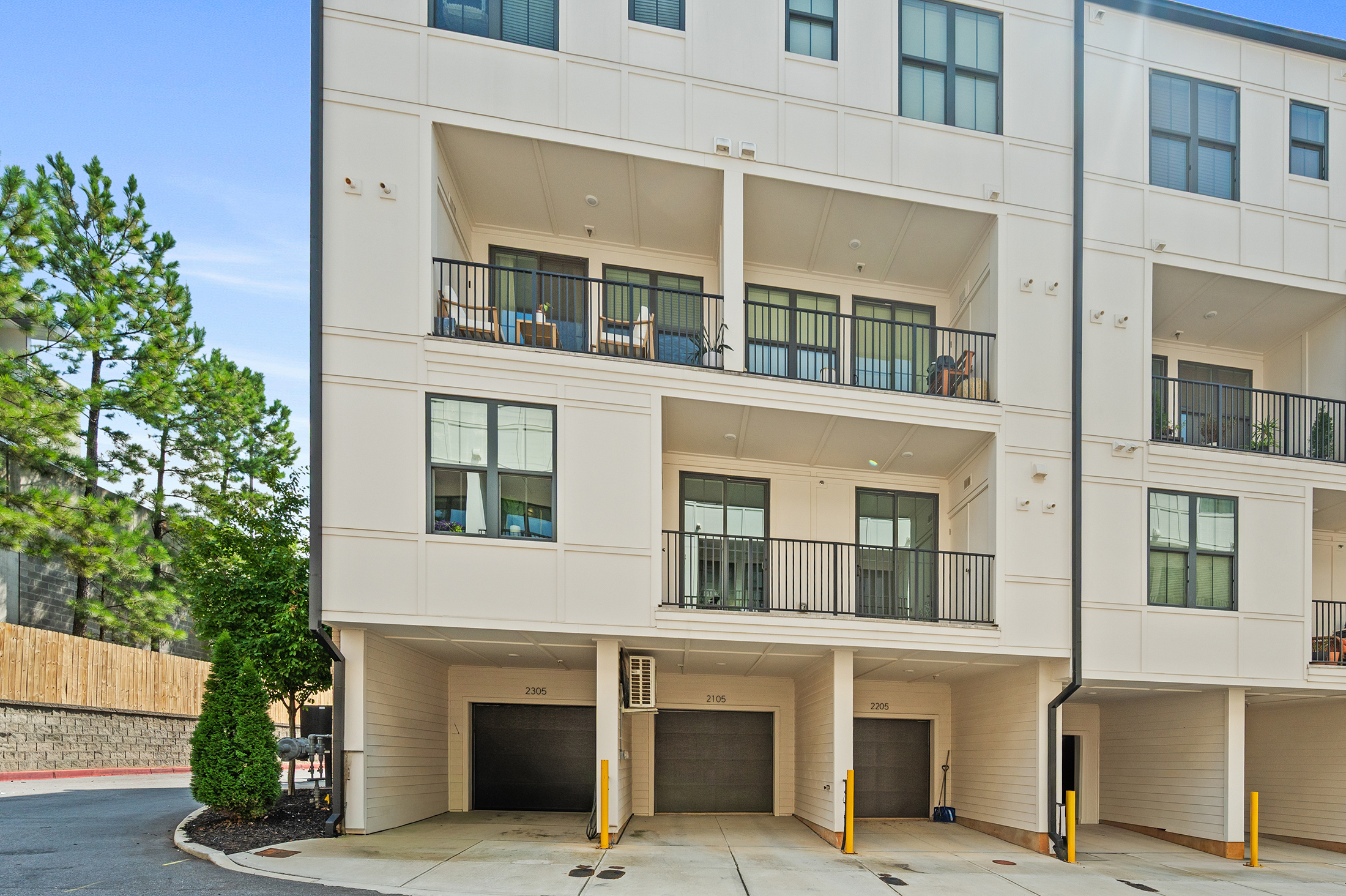  Modern, End-Unit Condo Perfectly Positioned in Decatur - 物件實景