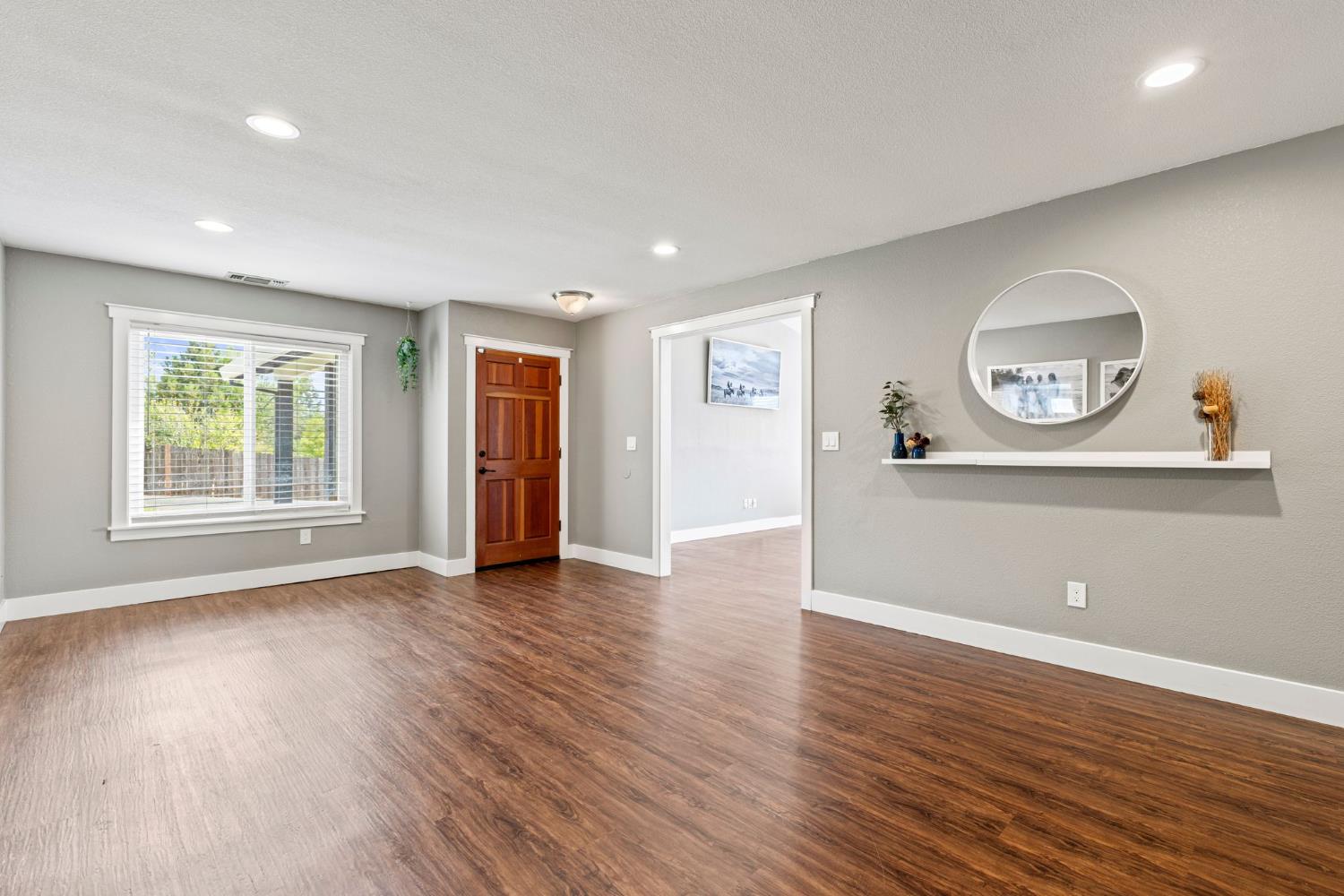 Auburn, California, 95603, United States, 3 Bedrooms Bedrooms, ,2 BathroomsBathrooms,Residential,For Sale,1956698