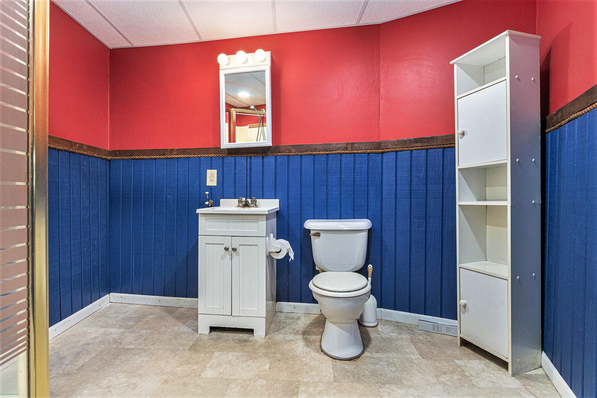 Bangor, Michigan, 49013, United States, 3 Bedrooms Bedrooms, ,2 BathroomsBathrooms,Residential,For Sale,1930428