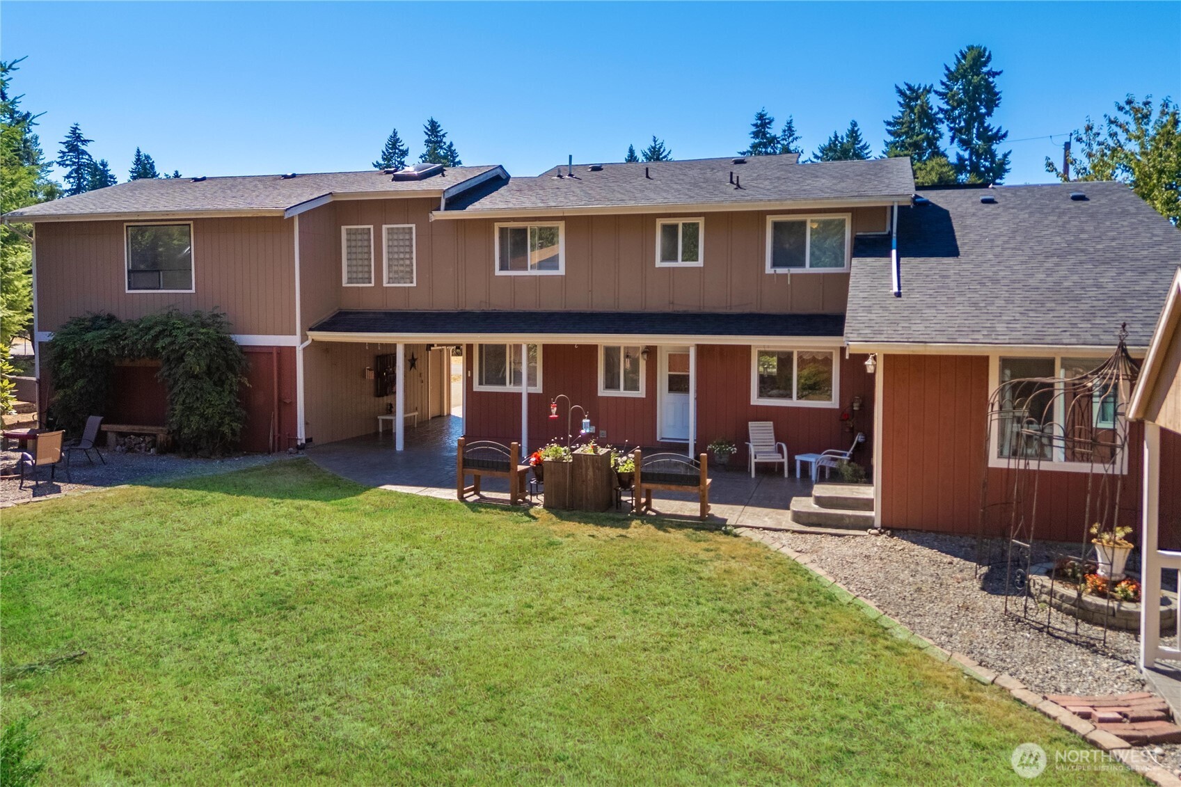 Puyallup, Washington, 98374, United States, 4 Bedrooms Bedrooms, ,2 BathroomsBathrooms,Residential,For Sale,1987950