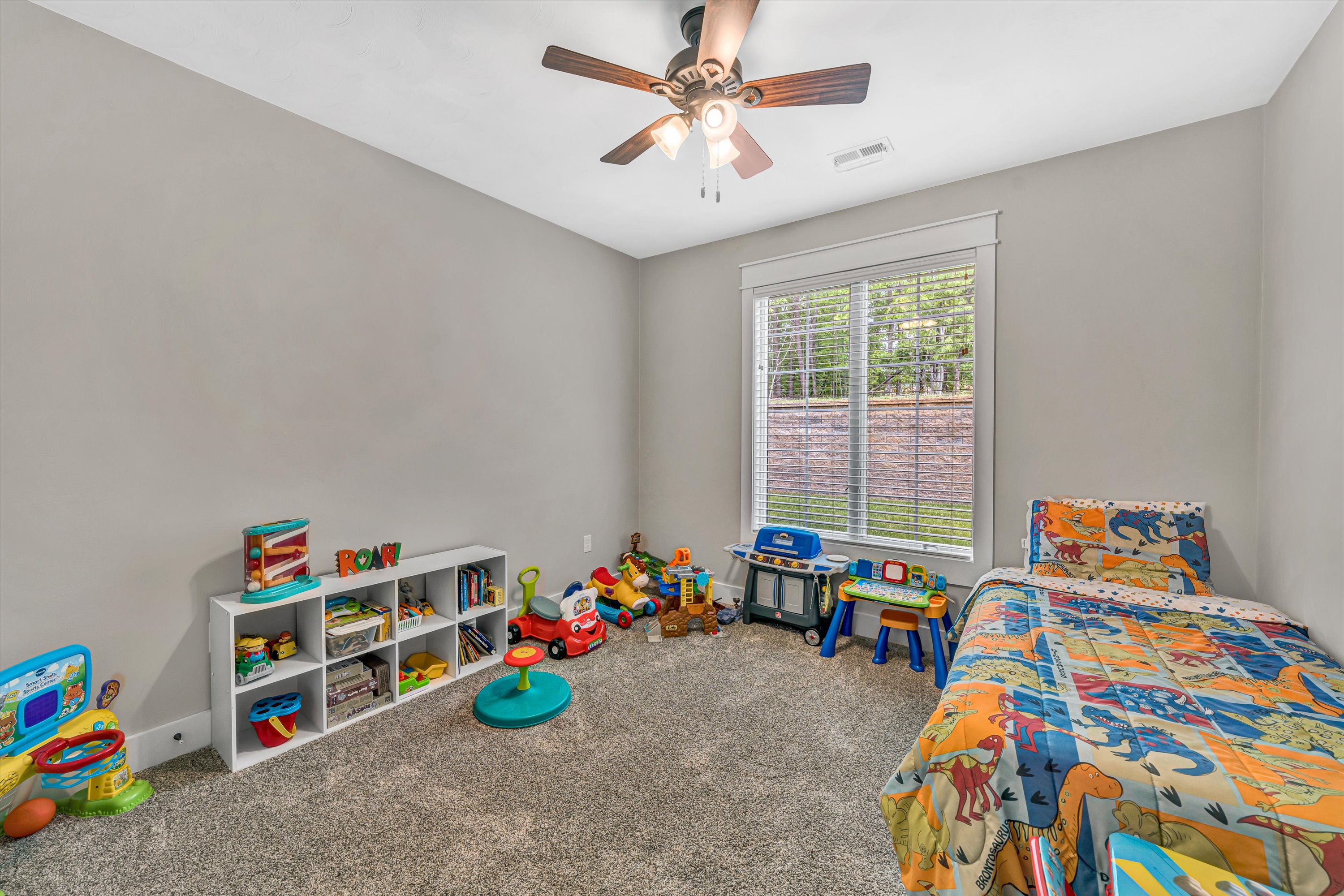 Blue Ridge, Virginia, 24064, United States, 4 Bedrooms Bedrooms, ,3 BathroomsBathrooms,Residential,For Sale,1930042