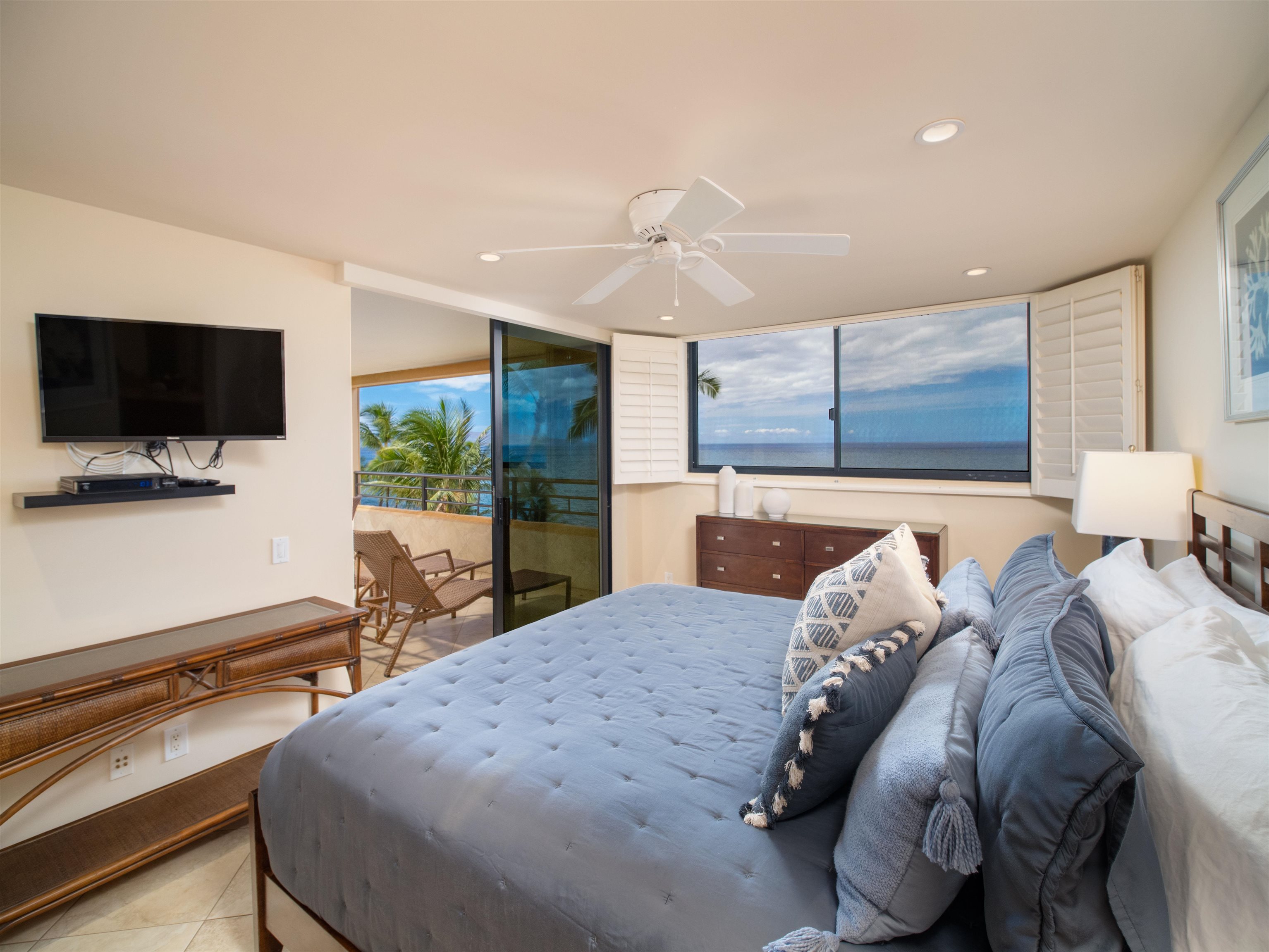 Kihei, Hawaii, 96753, United States, 2 Bedrooms Bedrooms, ,2 BathroomsBathrooms,Residential,For Sale,1989606