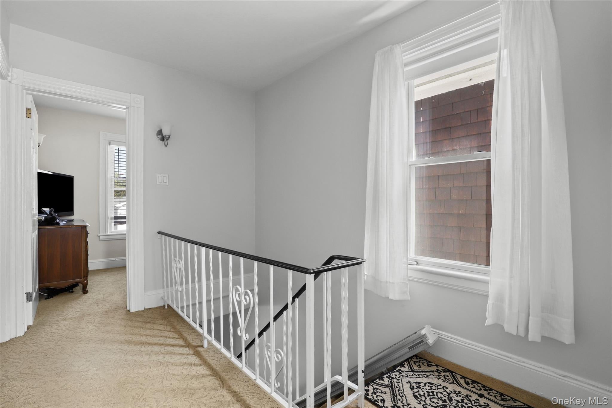 Ossining, New York, 10562, United States, 3 Bedrooms Bedrooms, ,2 BathroomsBathrooms,Residential,For Sale,1922998