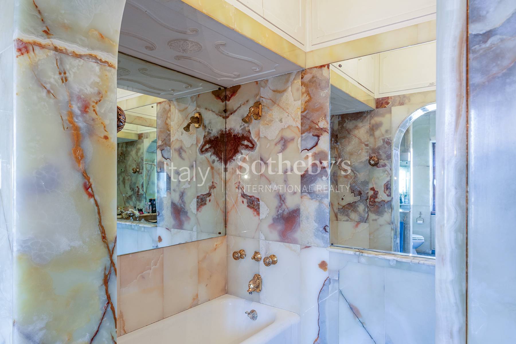  Impressive villa in the prestigious via Giovenale - 物件實景