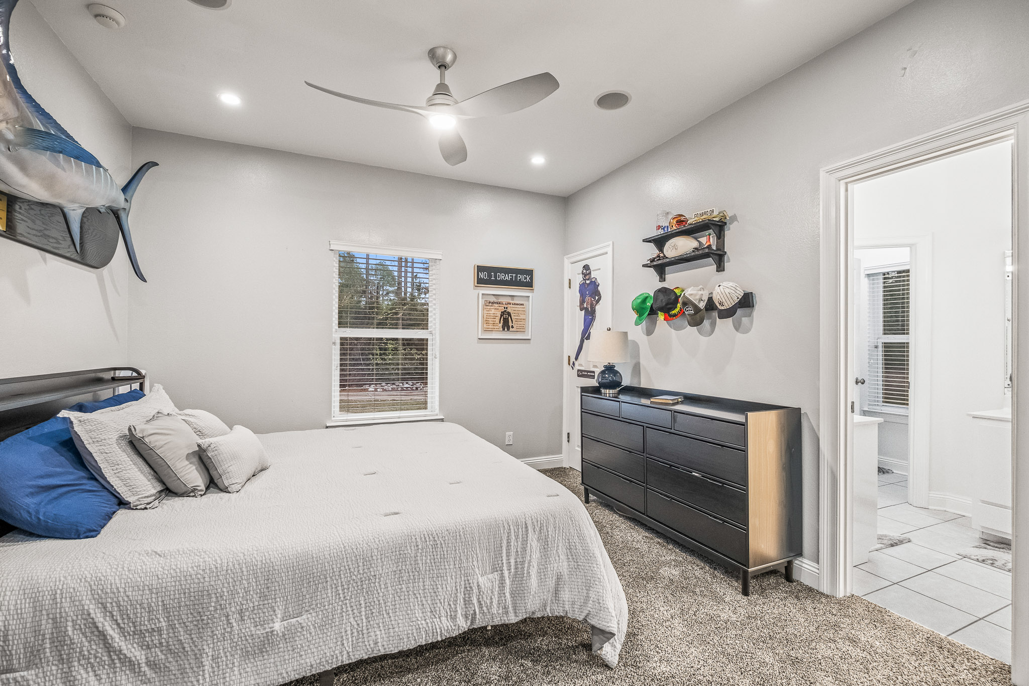 Pace, Florida, 32571, United States, 3 Bedrooms Bedrooms, ,4 BathroomsBathrooms,Residential,For Sale,1878434