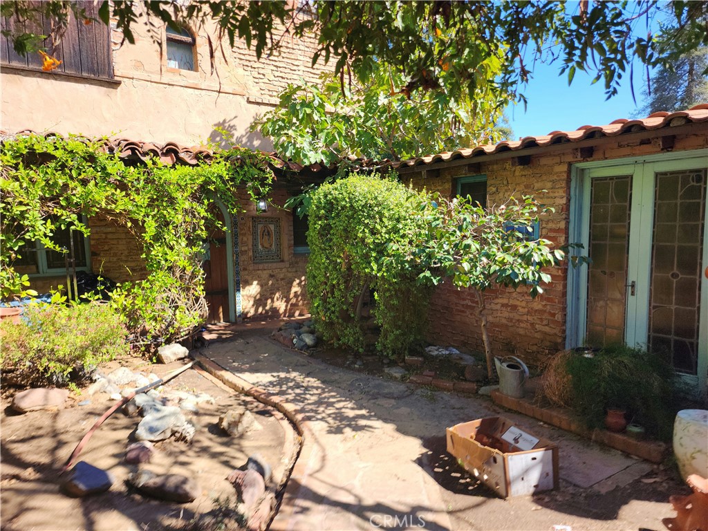 Riverside, California, 92501, United States, 4 Bedrooms Bedrooms, ,2 BathroomsBathrooms,Residential,For Sale,1966223