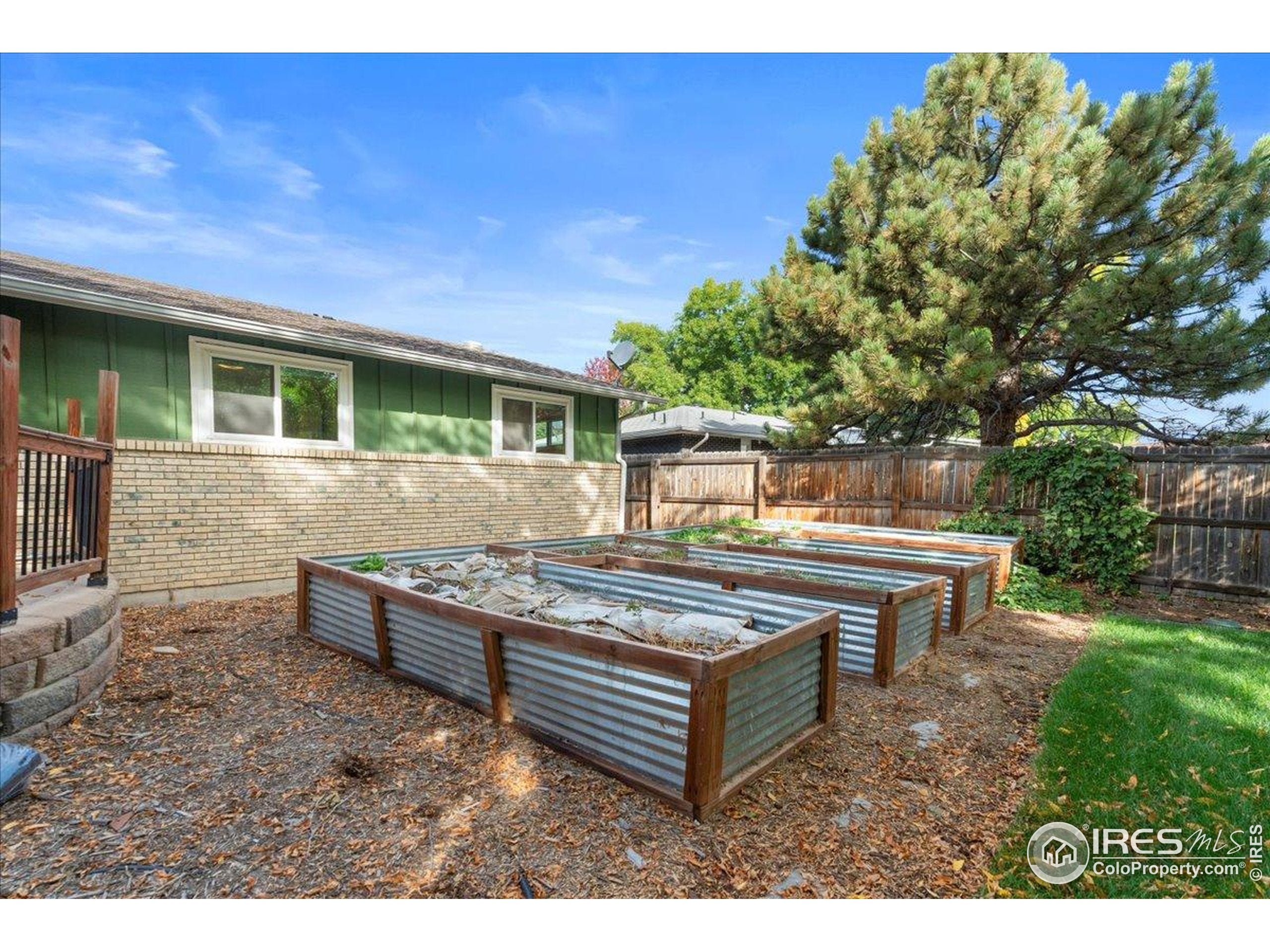 Loveland, Colorado, 80538, United States, 5 Bedrooms Bedrooms, ,1 BathroomBathrooms,Residential,For Sale,1988384