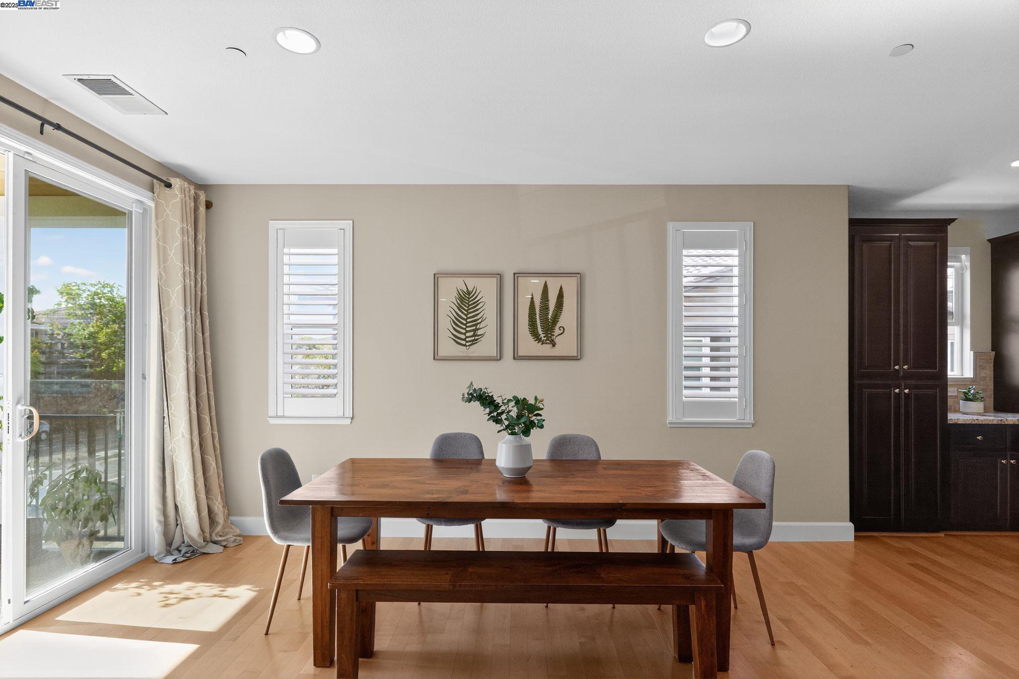 Dublin, California, 94568, United States, 4 Bedrooms Bedrooms, ,3 BathroomsBathrooms,Residential,For Sale,1987836