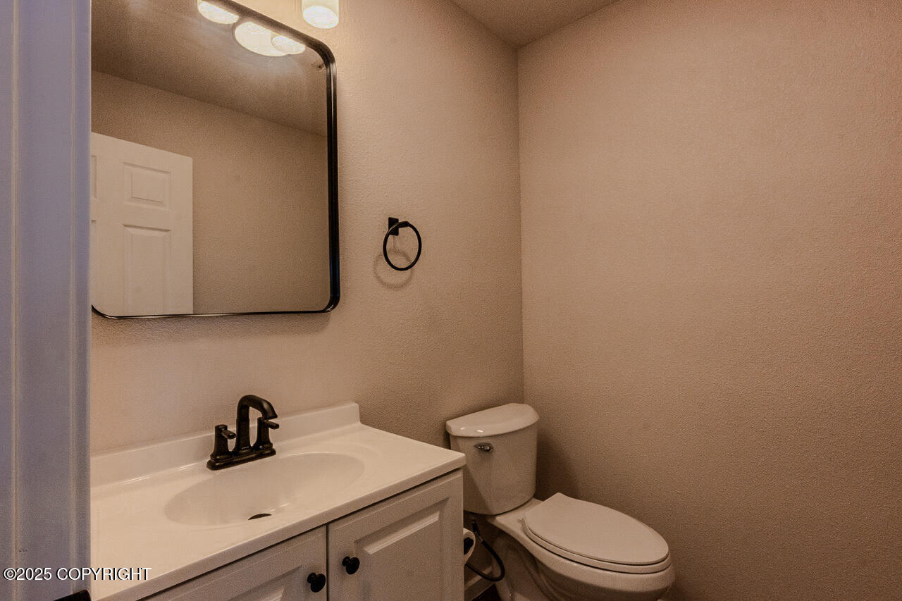 Soldotna, Alaska, 99669, United States, 4 Bedrooms Bedrooms, ,3 BathroomsBathrooms,Residential,For Sale,1974044