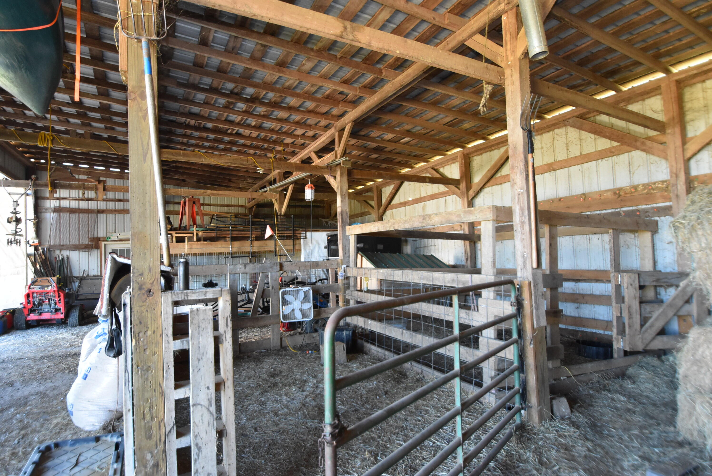 Willisburg, Kentucky, 40078, United States, 4 Bedrooms Bedrooms, ,1 BathroomBathrooms,Residential,For Sale,1962831