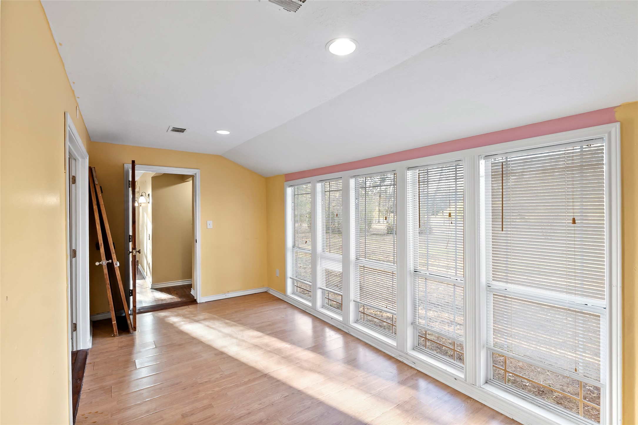 Bryan, Texas, 77808, United States, 4 Bedrooms Bedrooms, ,3 BathroomsBathrooms,Residential,For Sale,1999892