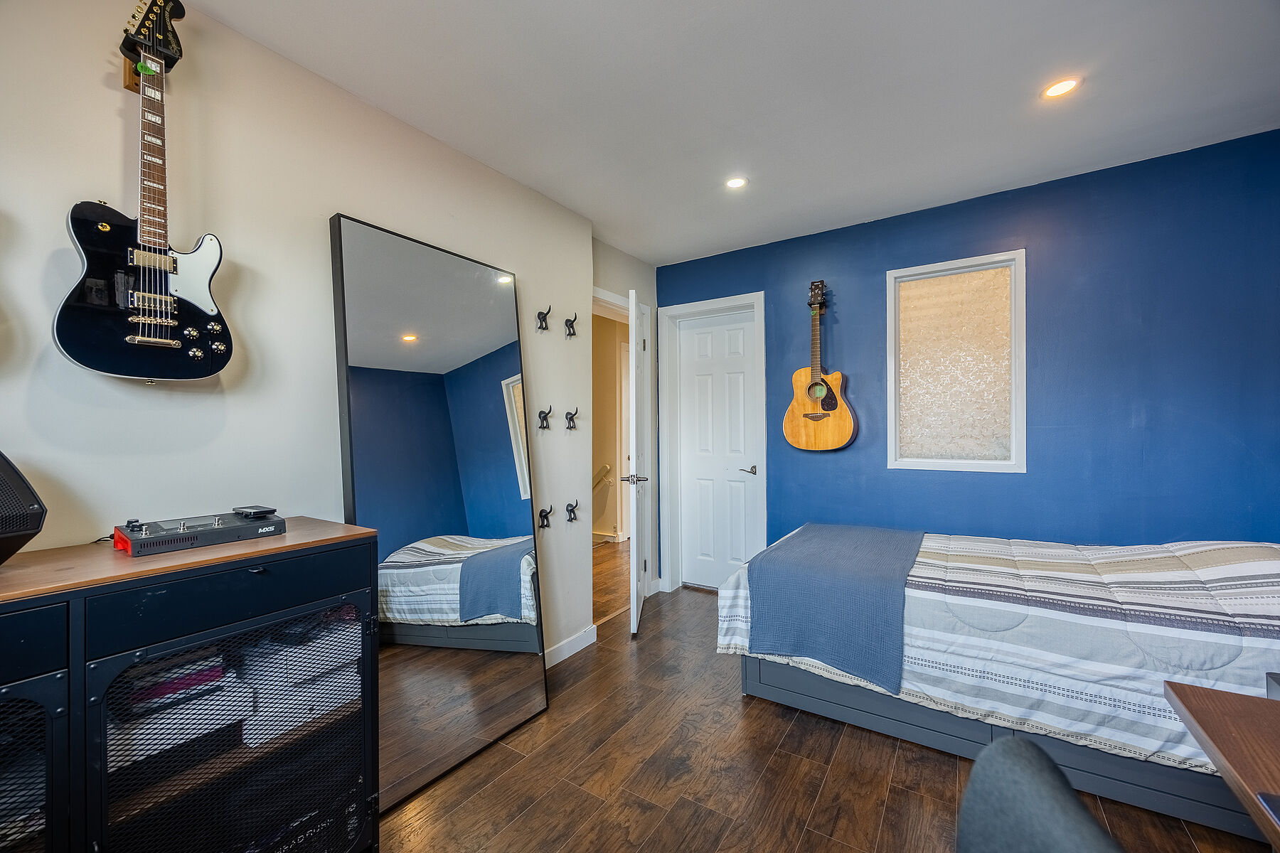  5475 Lakeshore Rd 113 - 物件實景