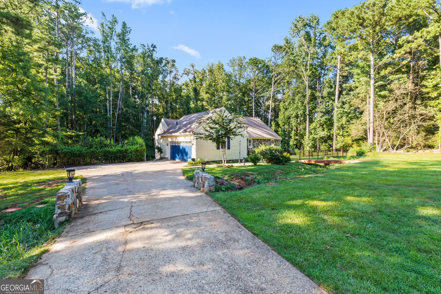 Fayetteville, Georgia, 30215, United States, 5 Bedrooms Bedrooms, ,3 BathroomsBathrooms,Residential,For Sale,1908173