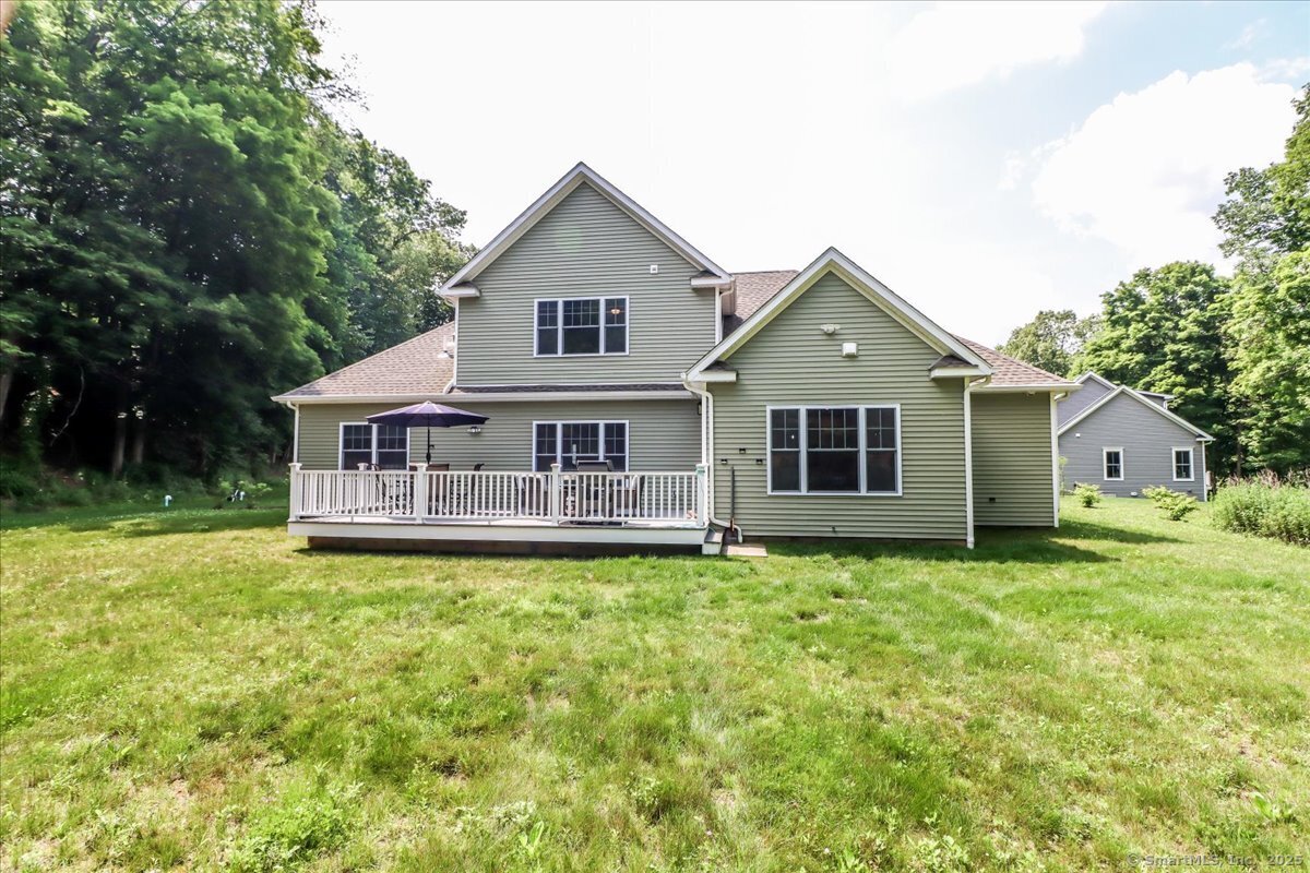 New Milford, Connecticut, 06776, United States, 2 Bedrooms Bedrooms, ,3 BathroomsBathrooms,Residential,For Sale,1875818