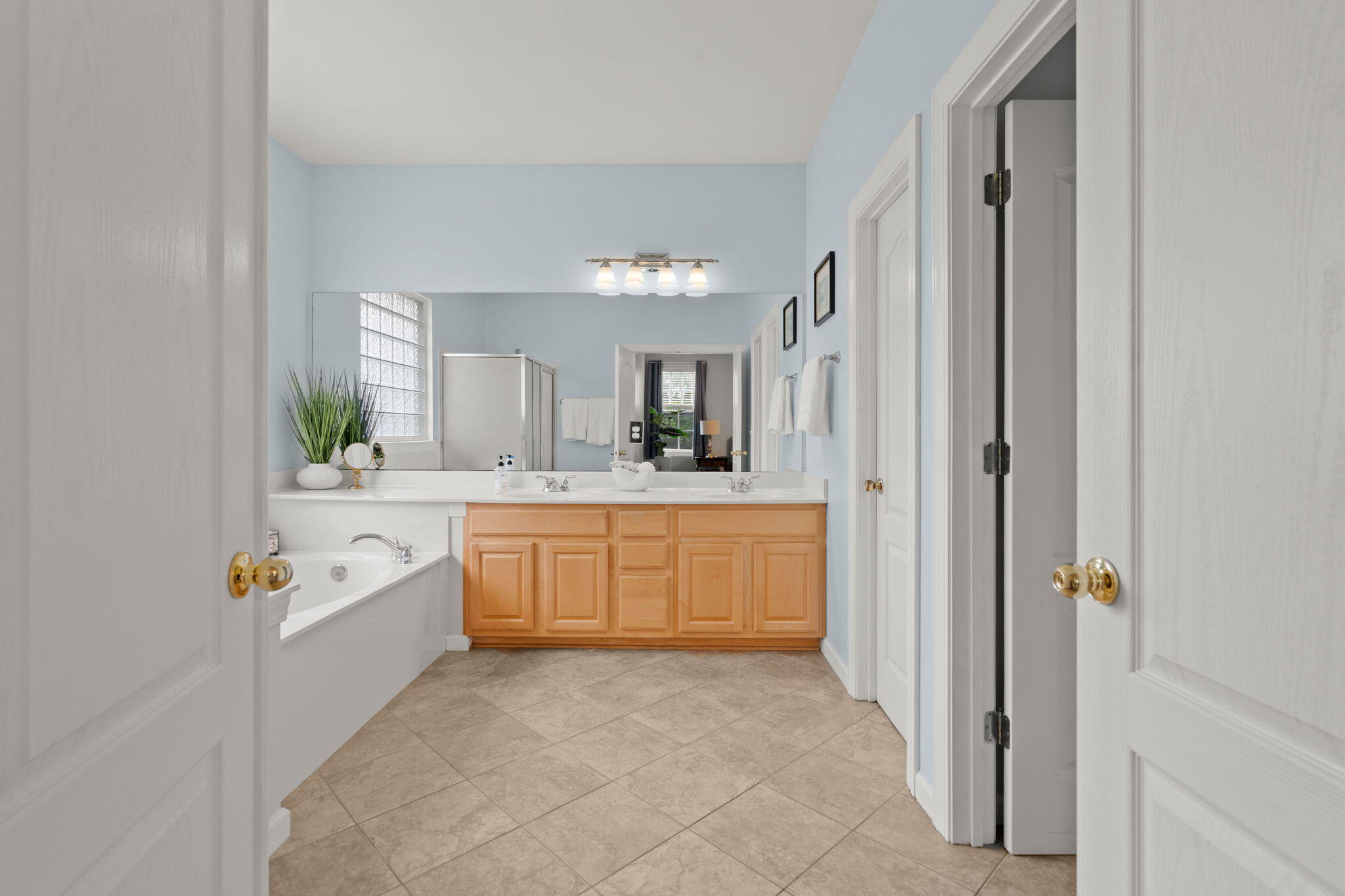 Mount Pleasant, South Carolina, 29466, United States, 4 Bedrooms Bedrooms, ,4 BathroomsBathrooms,Residential,For Sale,1827956