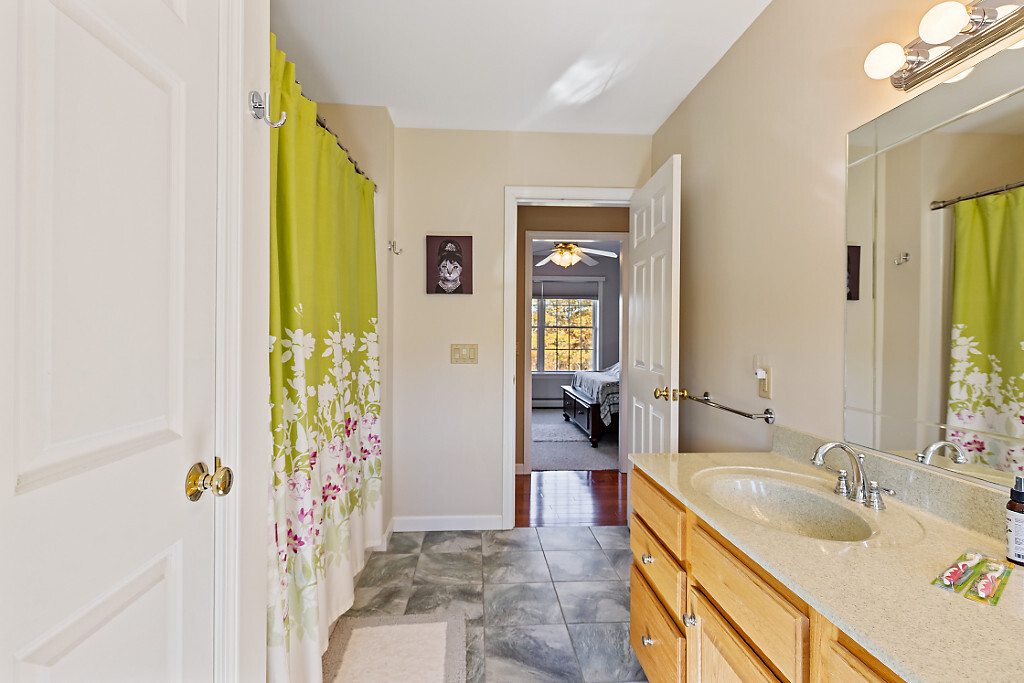 Waterville, Maine, 04901, United States, 4 Bedrooms Bedrooms, ,3 BathroomsBathrooms,Residential,For Sale,1993440