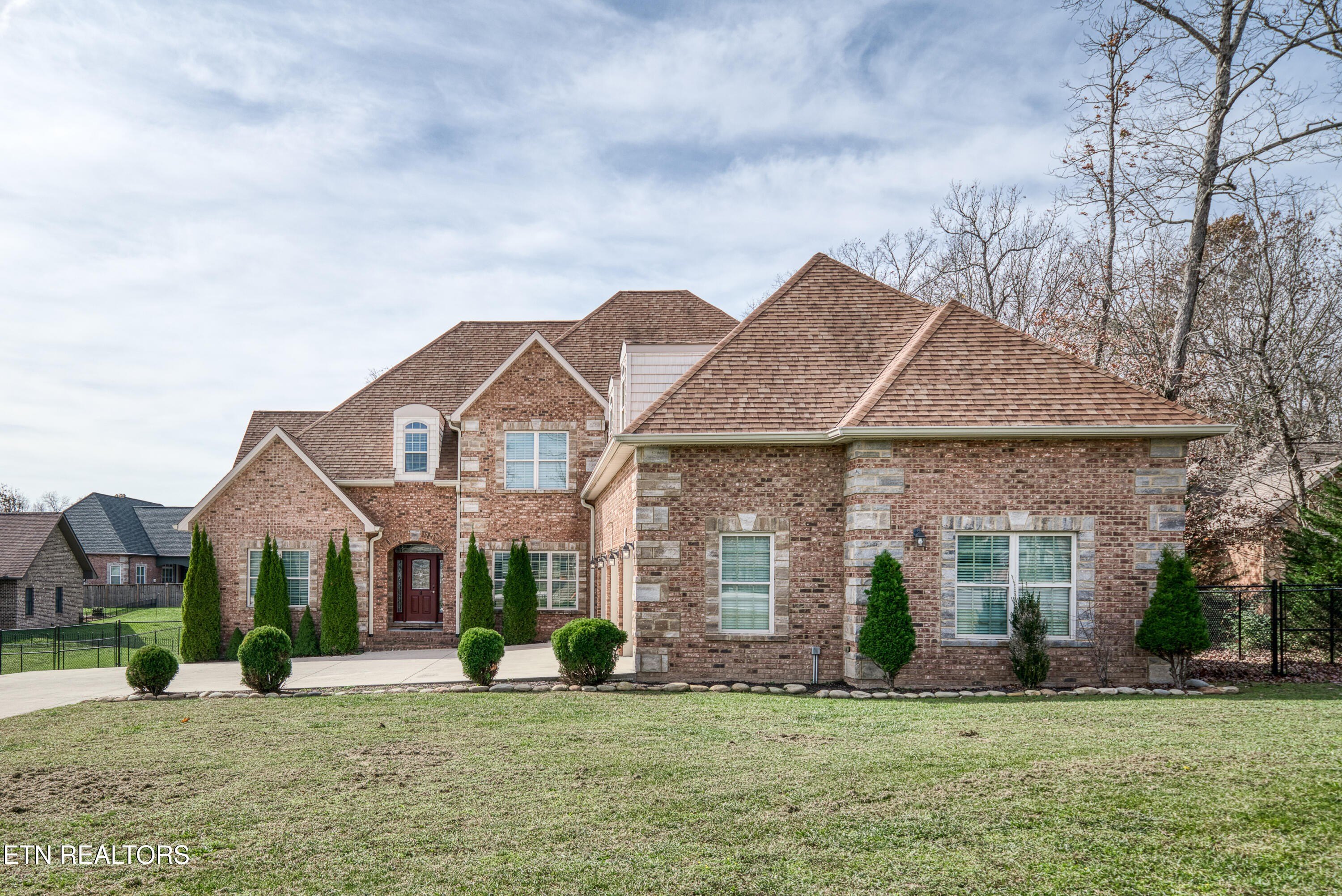 39 N Riverview Ln., Crossville, Tennessee, 38555, United States, 5 Bedrooms Bedrooms, ,5 BathroomsBathrooms,Residential,For Sale,39 N Riverview Ln.,1654091