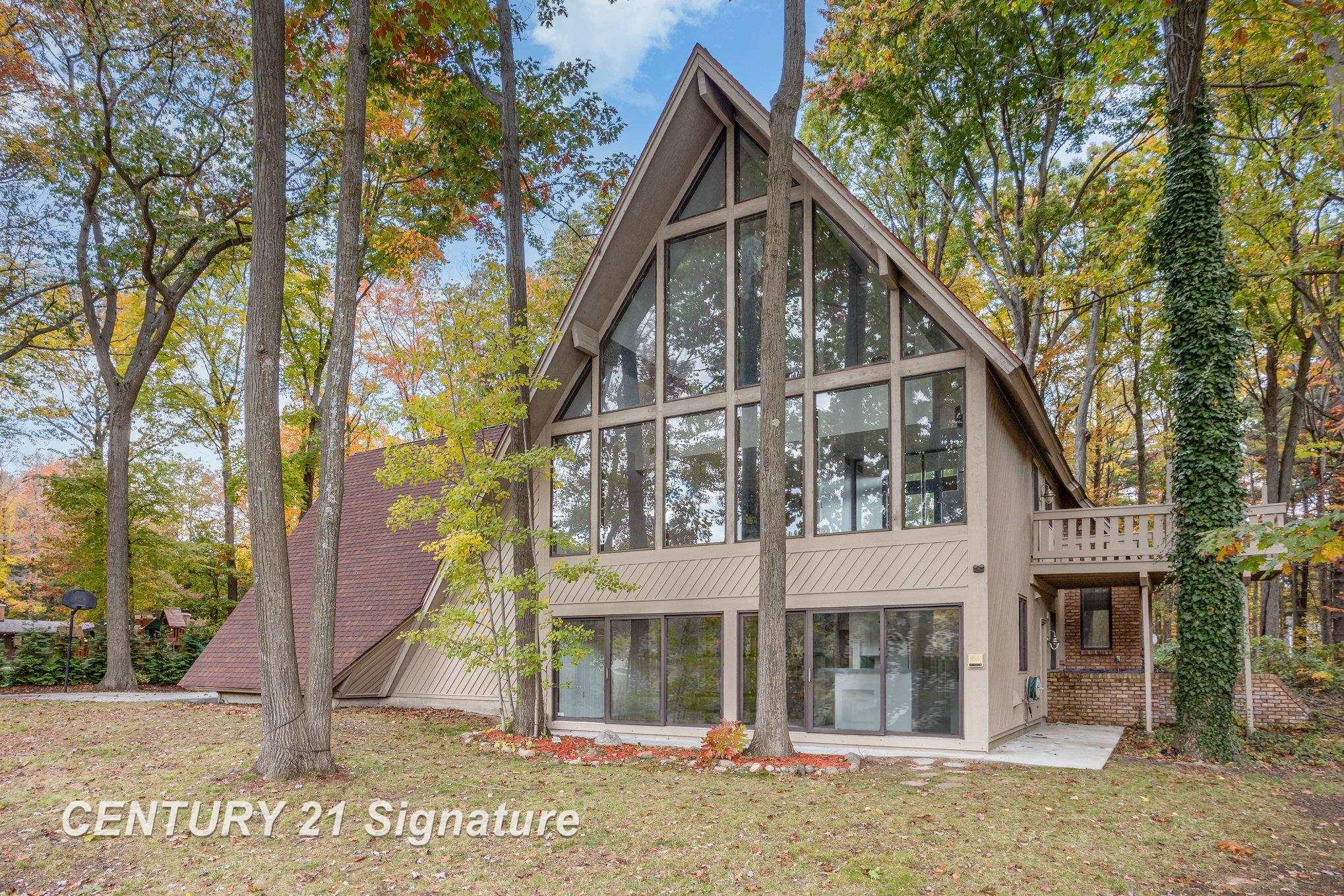 Saginaw, Michigan, 48609, United States, 4 Bedrooms Bedrooms, ,3 BathroomsBathrooms,Residential,For Sale,1994235