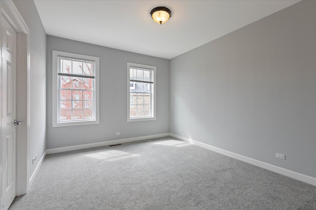 Evanston, Illinois, 60201, United States, 4 Bedrooms Bedrooms, ,3 BathroomsBathrooms,Residential,For Sale,1981115