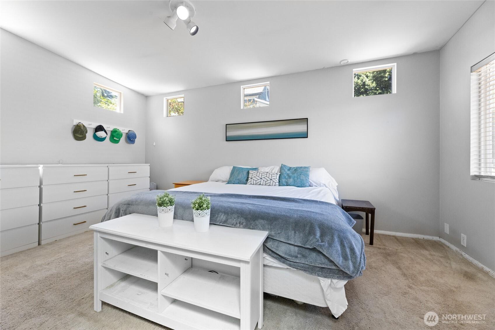 SEATTLE, Washington, 98108, United States, 4 Bedrooms Bedrooms, ,1 BathroomBathrooms,Residential,For Sale,1890479