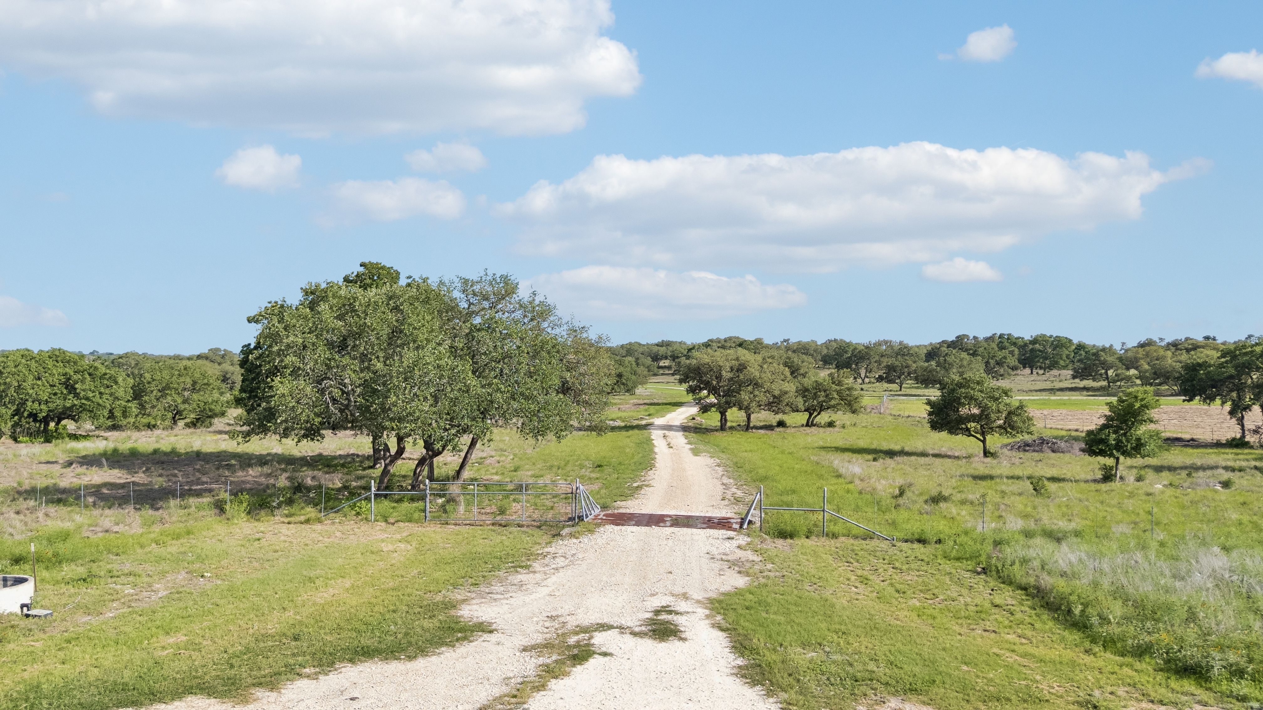  Rolling Oaks Ranch: The Pinnacle of Private Estate Living - 物件實景
