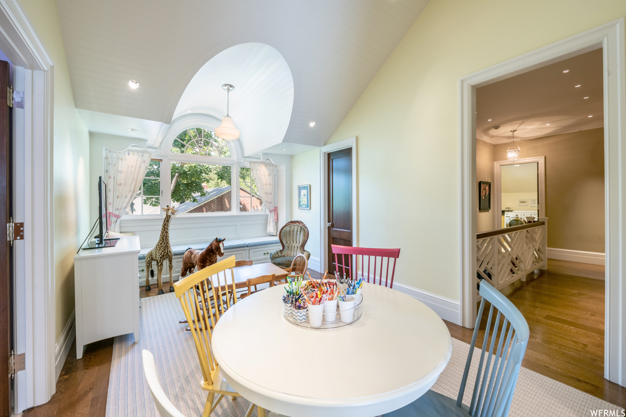 2304 S Oneida St, Salt Lake City, Utah, 84109, United States, 7 Bedrooms Bedrooms, ,6 BathroomsBathrooms,Residential,For Sale,2304 S Oneida St,1664070