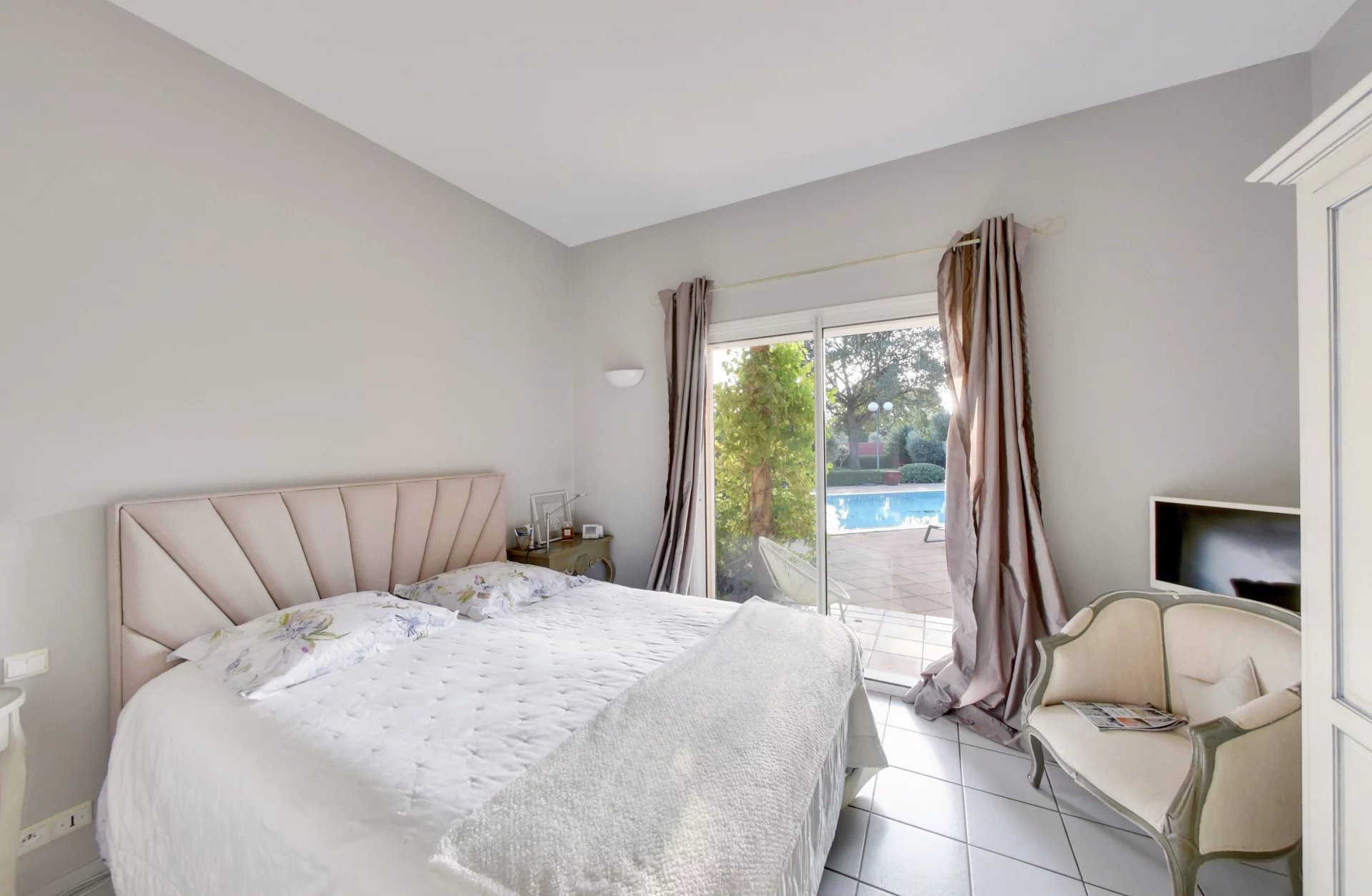 Perpignan, Occitanie, 66000, FR, 3 Bedrooms Bedrooms, ,3 BathroomsBathrooms,Residential,For Sale,1669369