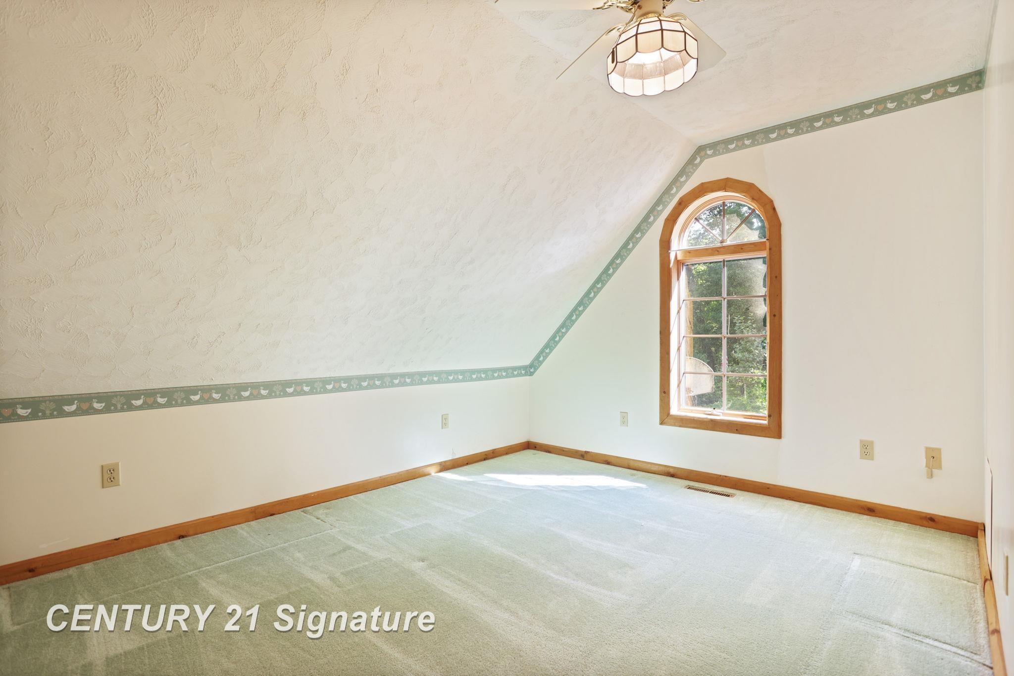 Chesaning, Michigan, 48616, United States, 4 Bedrooms Bedrooms, ,3 BathroomsBathrooms,Residential,For Sale,1980512