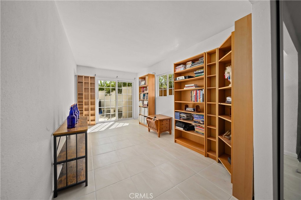 Newhall, California, 91321, United States, 5 Bedrooms Bedrooms, ,4 BathroomsBathrooms,Residential,For Sale,1940368