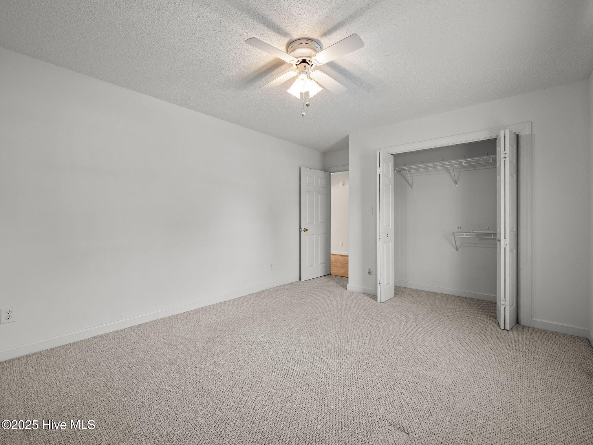 Cedar Point, North Carolina, 28584, United States, 3 Bedrooms Bedrooms, ,2 BathroomsBathrooms,Residential,For Sale,1957404