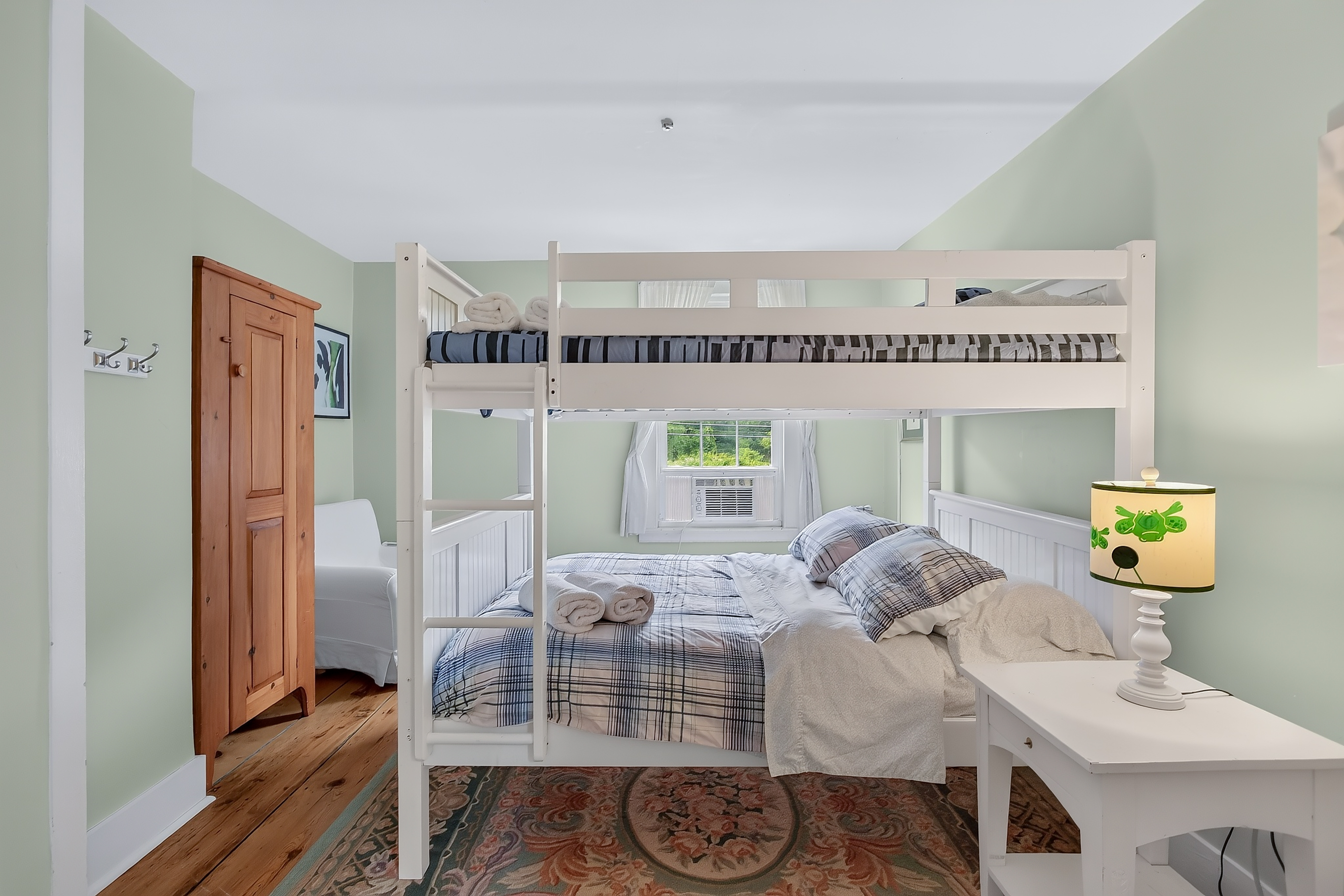  The Turning Point: A Storied 1800s Berkshire Landmark Reimagined for Modern Host - 物件實景
