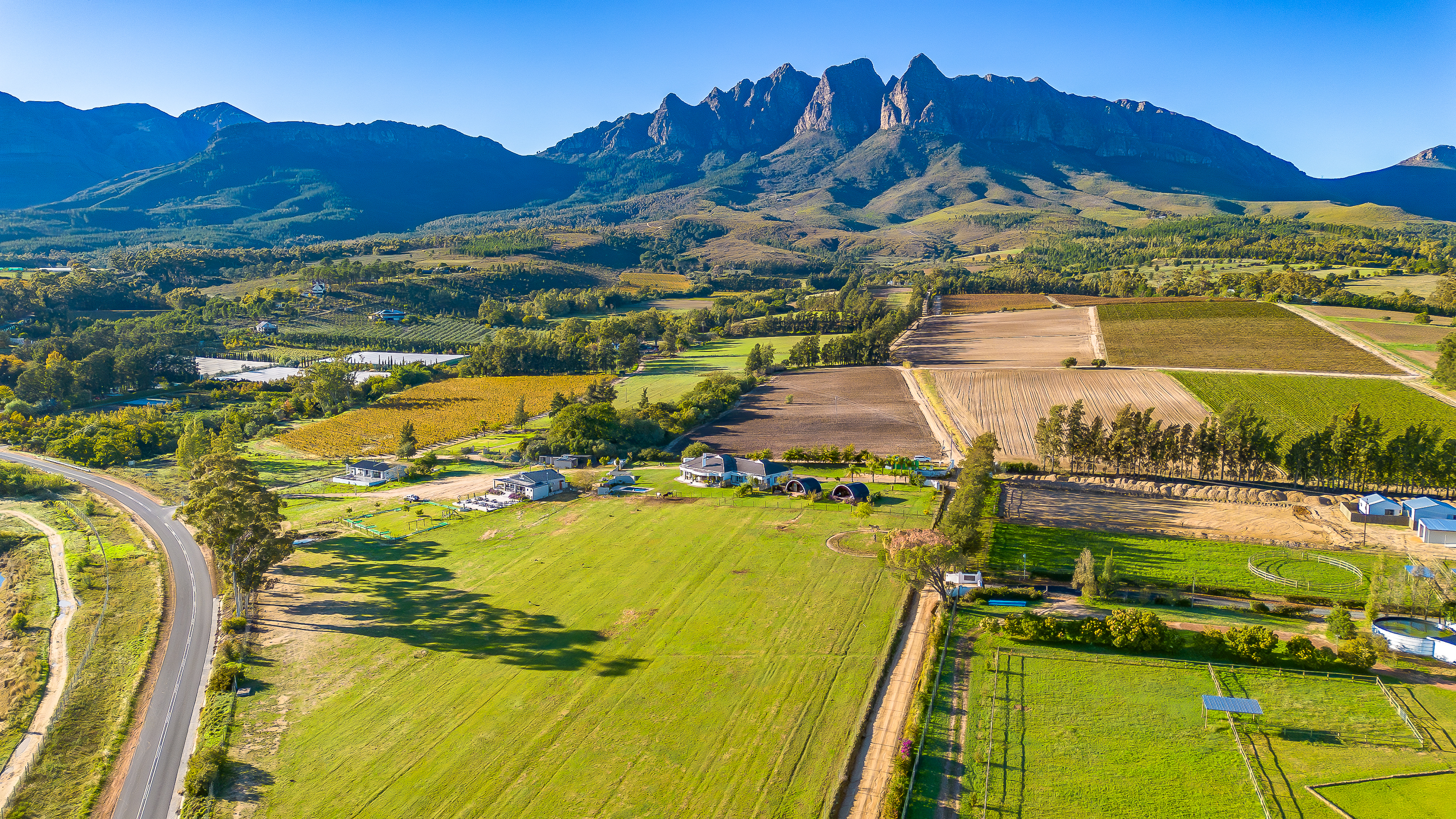  Lifestyle Farm with Established Revenue Stream in Bainskloof - 物件實景