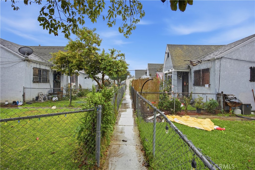 Compton, California, 90221, United States, ,Residential,For Sale,2008611