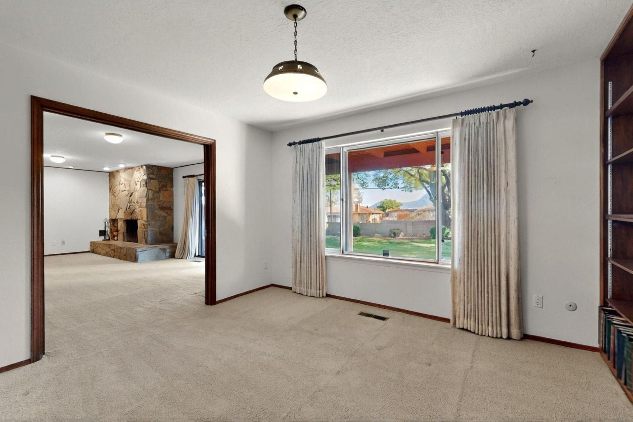 Albuquerque, New Mexico, 87123, United States, 4 Bedrooms Bedrooms, ,4 BathroomsBathrooms,Residential,For Sale,1876196