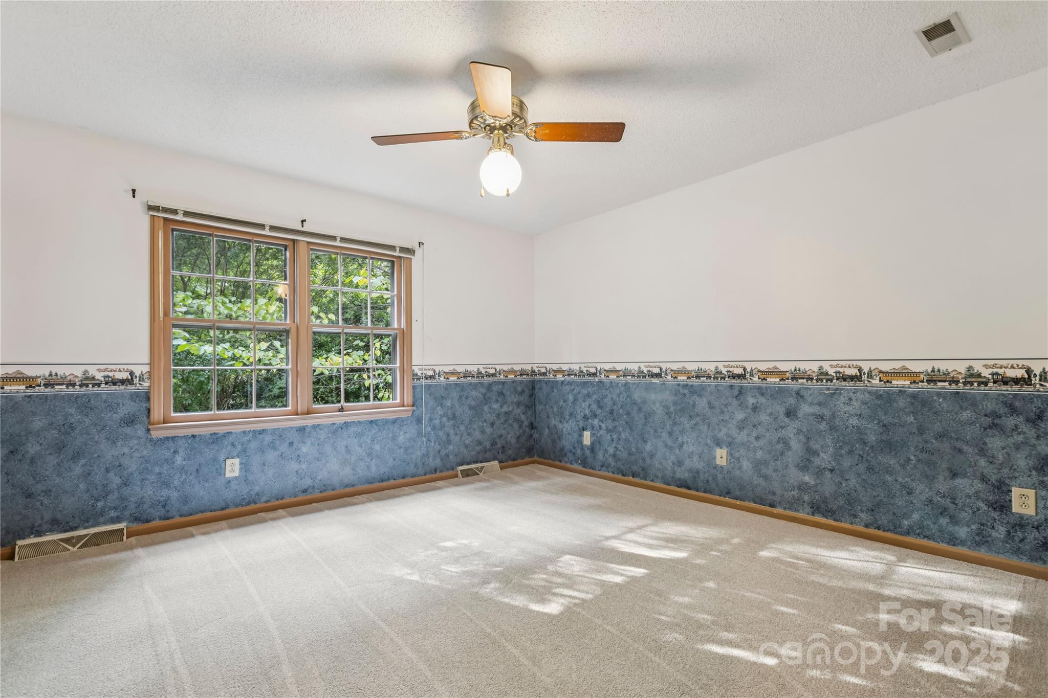 Matthews, North Carolina, 28105, United States, 4 Bedrooms Bedrooms, ,3 BathroomsBathrooms,Residential,For Sale,1938548