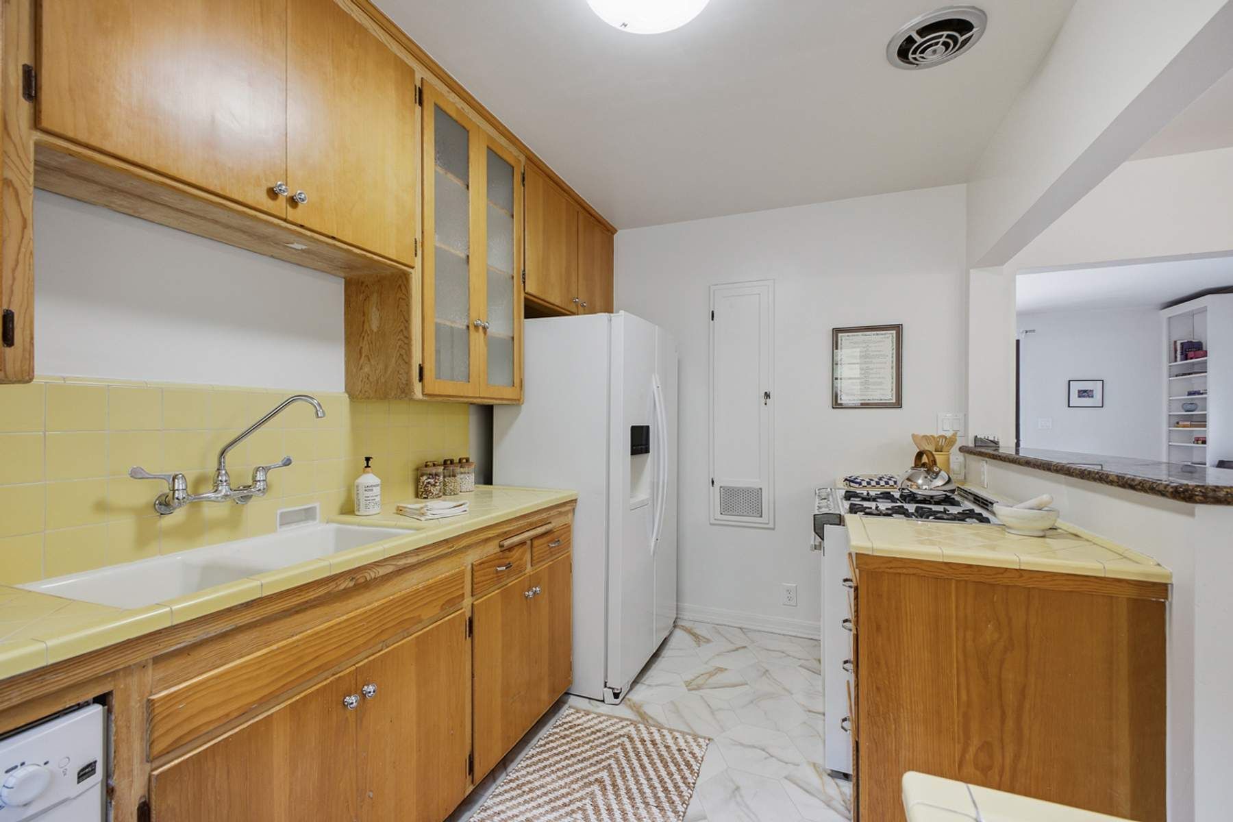  6159 Glen Oak Street - 物件實景