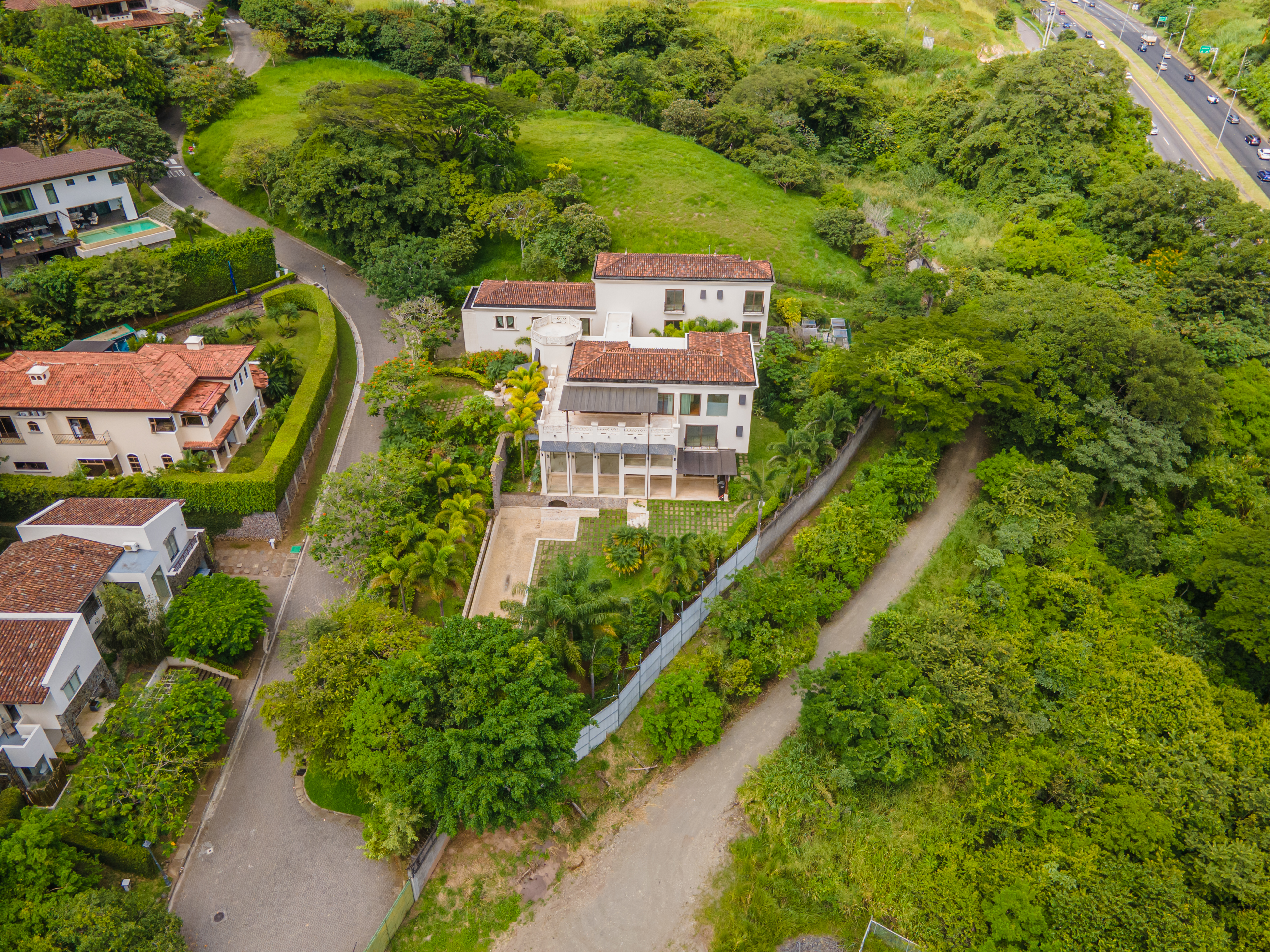 Villa Real, Pozos, Costa Rica, Pozos, San Jose, CR, 10 Bedrooms Bedrooms, ,10 BathroomsBathrooms,Residential,For Sale,Villa Real, Pozos, Costa Rica,1619802