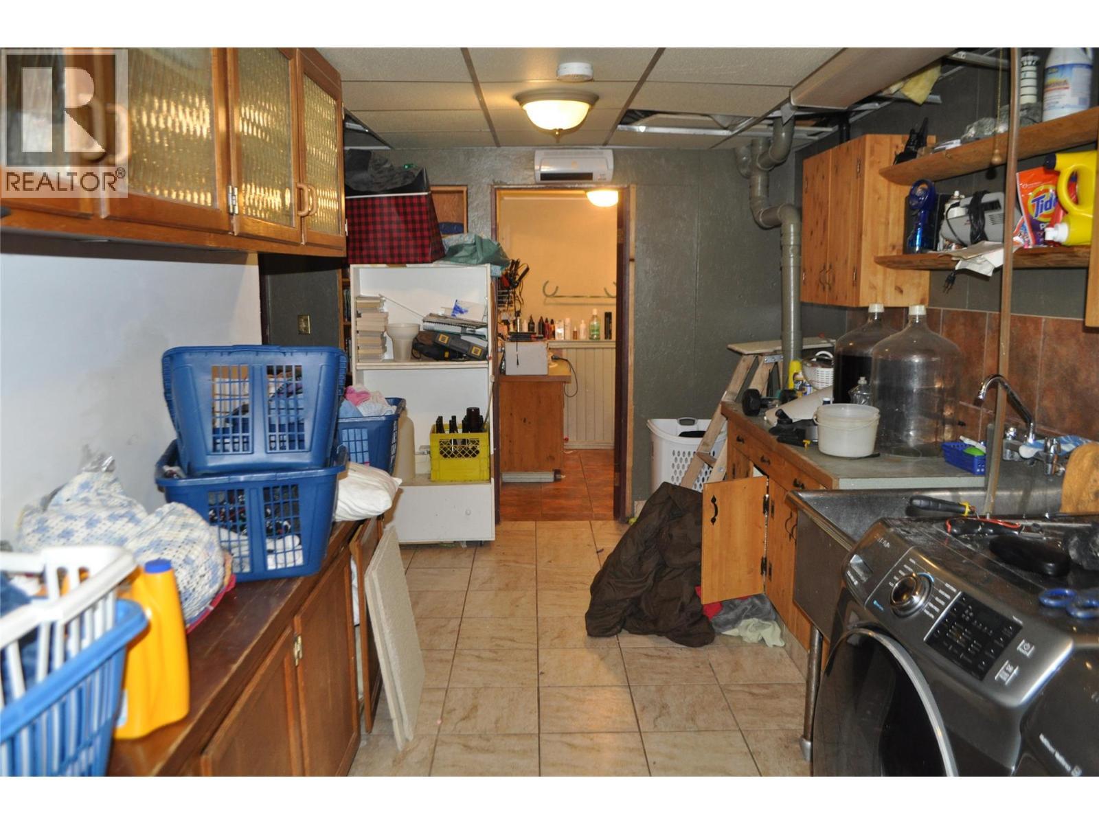 KALEDEN, British Columbia, V0H 1K0, CA, 1 Bedroom Bedrooms, ,1 BathroomBathrooms,Residential,For Sale,1948782