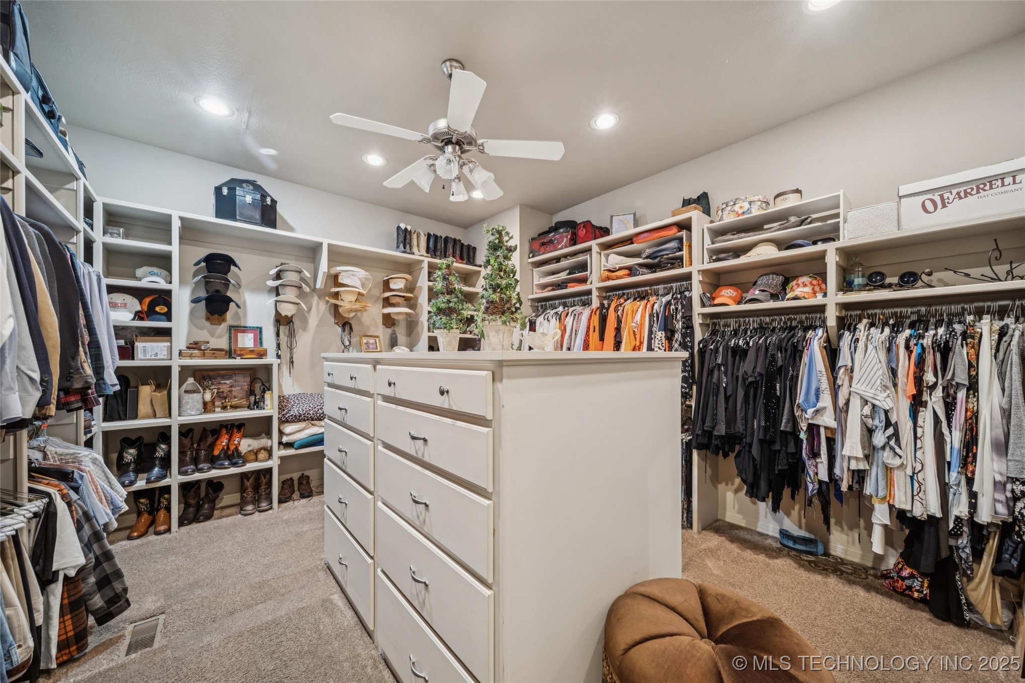 Mounds, Oklahoma, 74047, United States, 4 Bedrooms Bedrooms, ,6 BathroomsBathrooms,Residential,For Sale,1960960