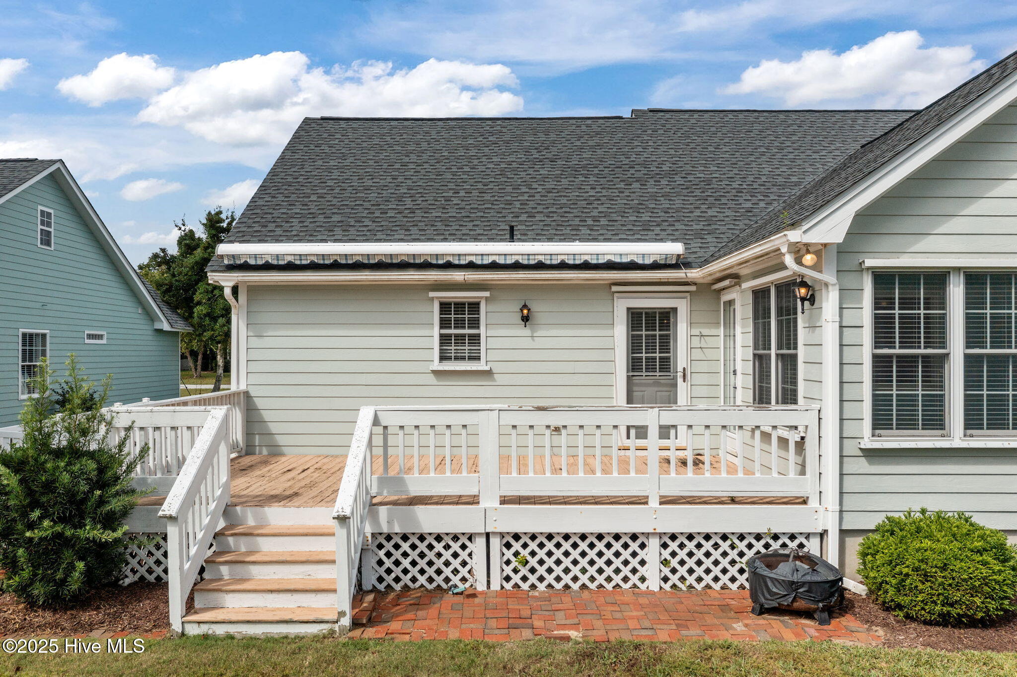 Cedar Point, North Carolina, 28584, United States, 3 Bedrooms Bedrooms, ,2 BathroomsBathrooms,Residential,For Sale,1957404