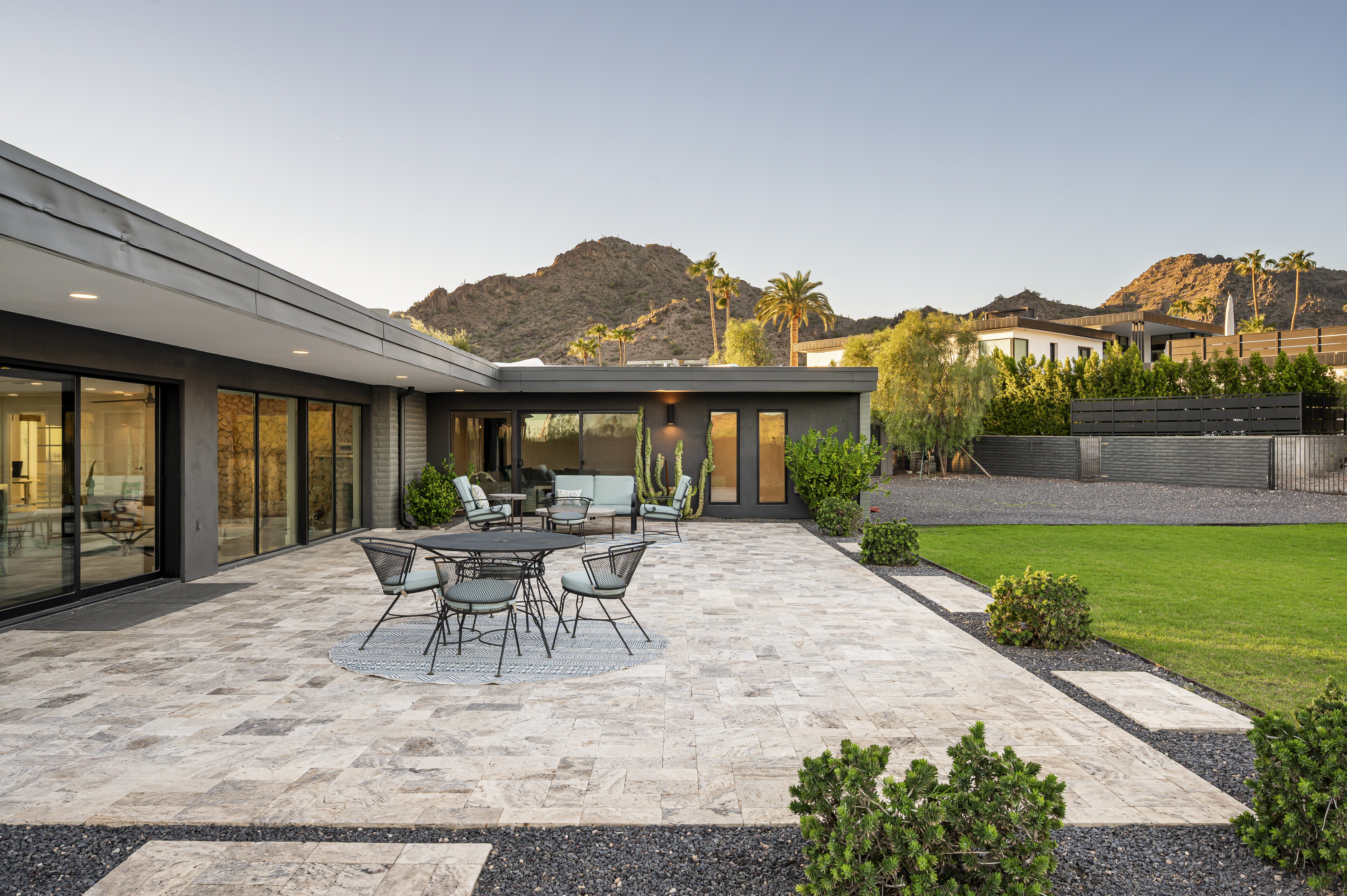  4020 E Sierra Vista Drive  Scottsdale, AZ - 物件實景