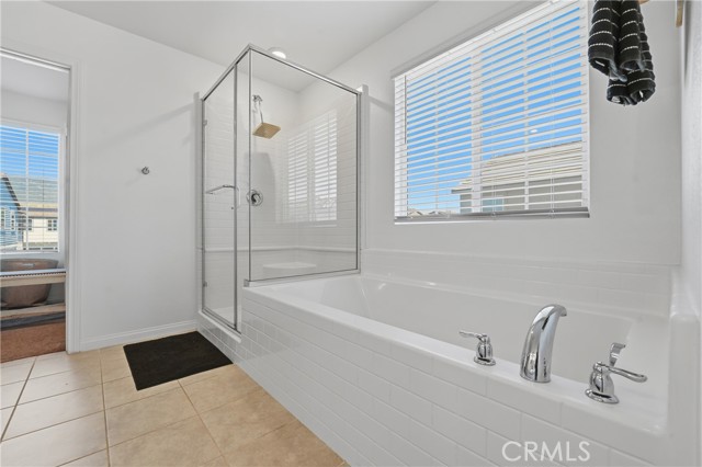 Fontana, California, 92336, United States, 4 Bedrooms Bedrooms, ,4 BathroomsBathrooms,Residential,For Sale,1981803