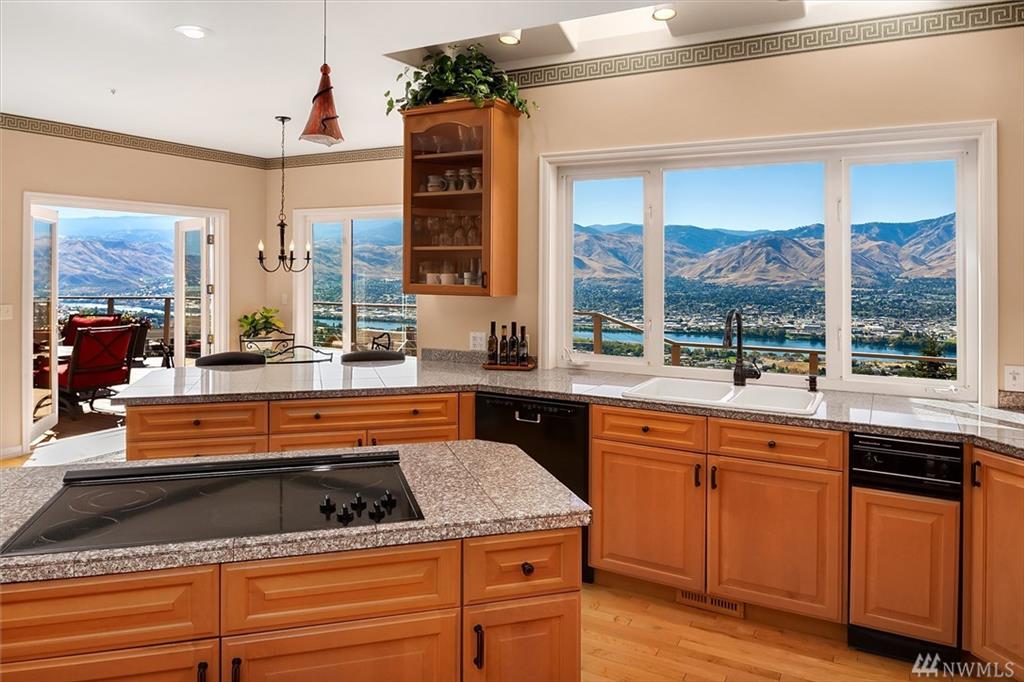 2467 Twin Peaks View, East Wenatchee, Washington, 98802, United States, 4 Bedrooms Bedrooms, ,3 BathroomsBathrooms,Residential,For Sale,2467 Twin Peaks View,1435324